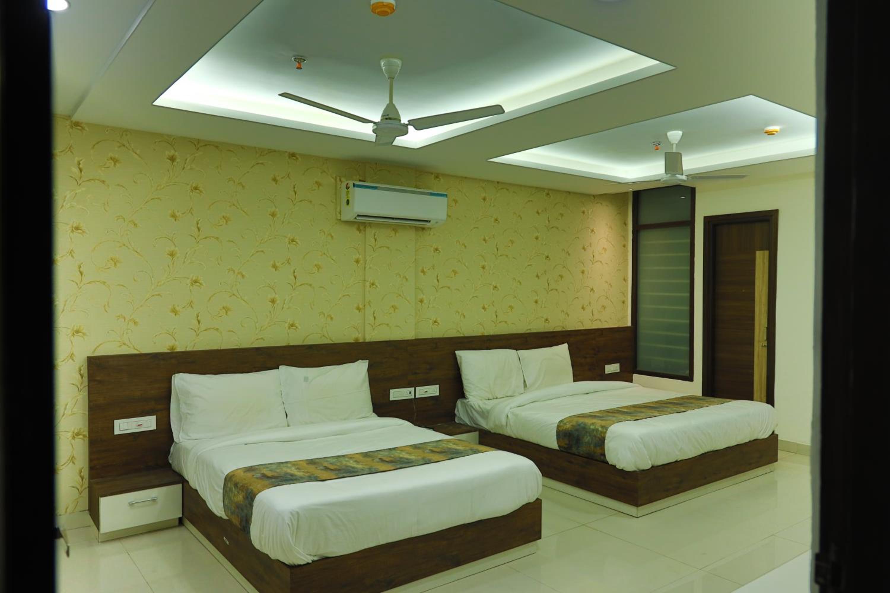Deluxe Double Room - Photo 2