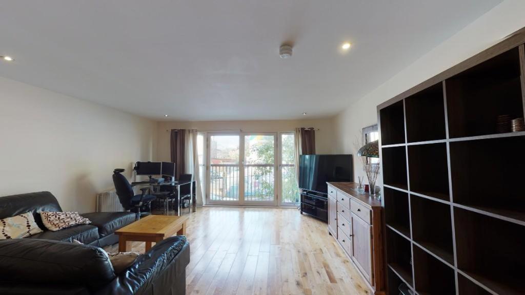 Two-Bedroom Apartment - Photo 8