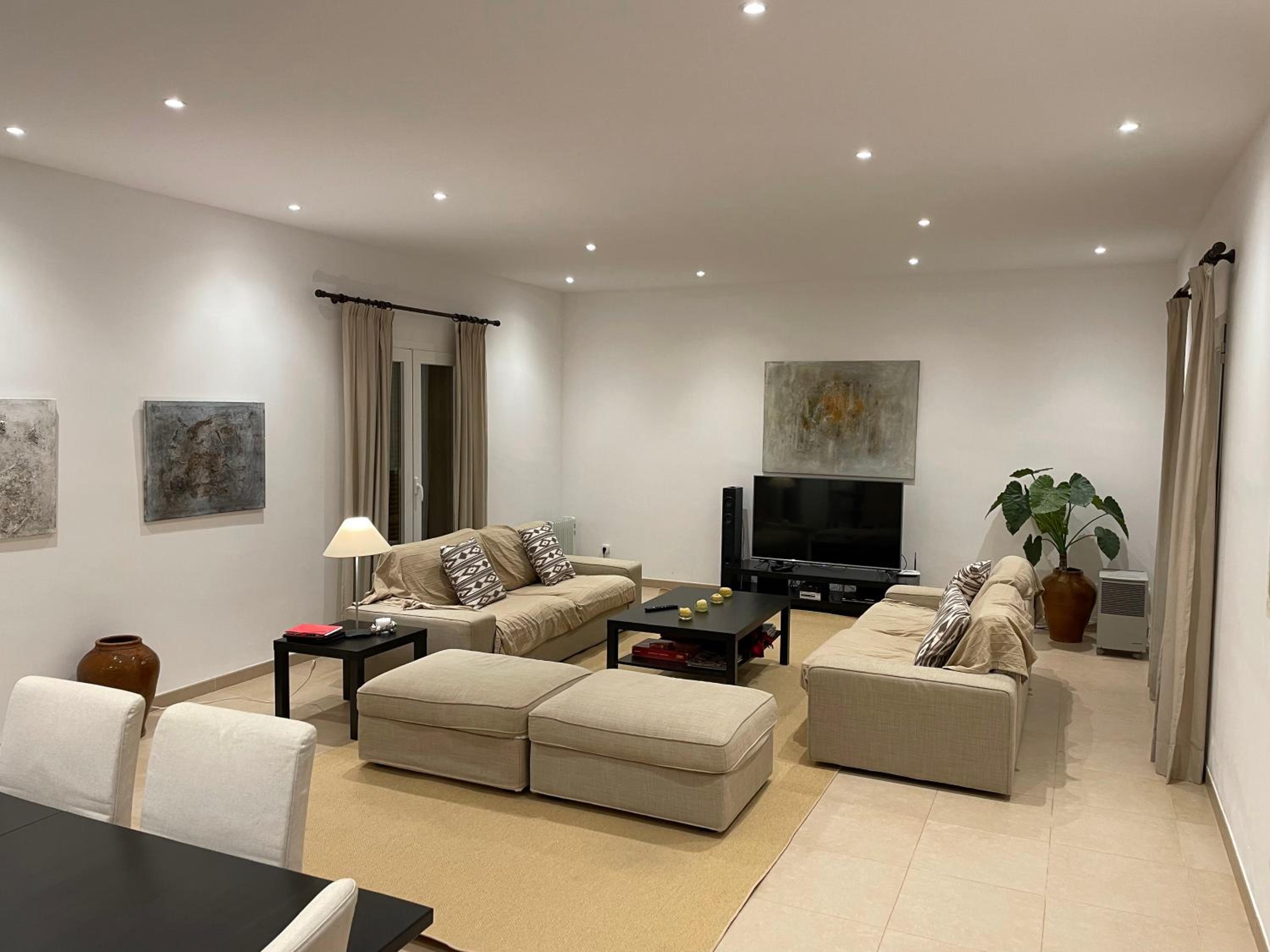 Casa de cuatro habitaciones