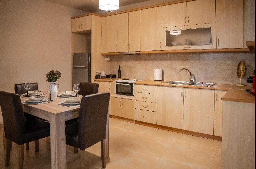 Two-Bedroom Apartment - Photo 8