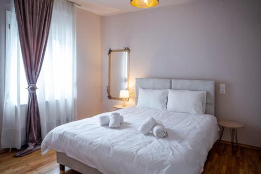 Two-Bedroom Apartment - Photo 13