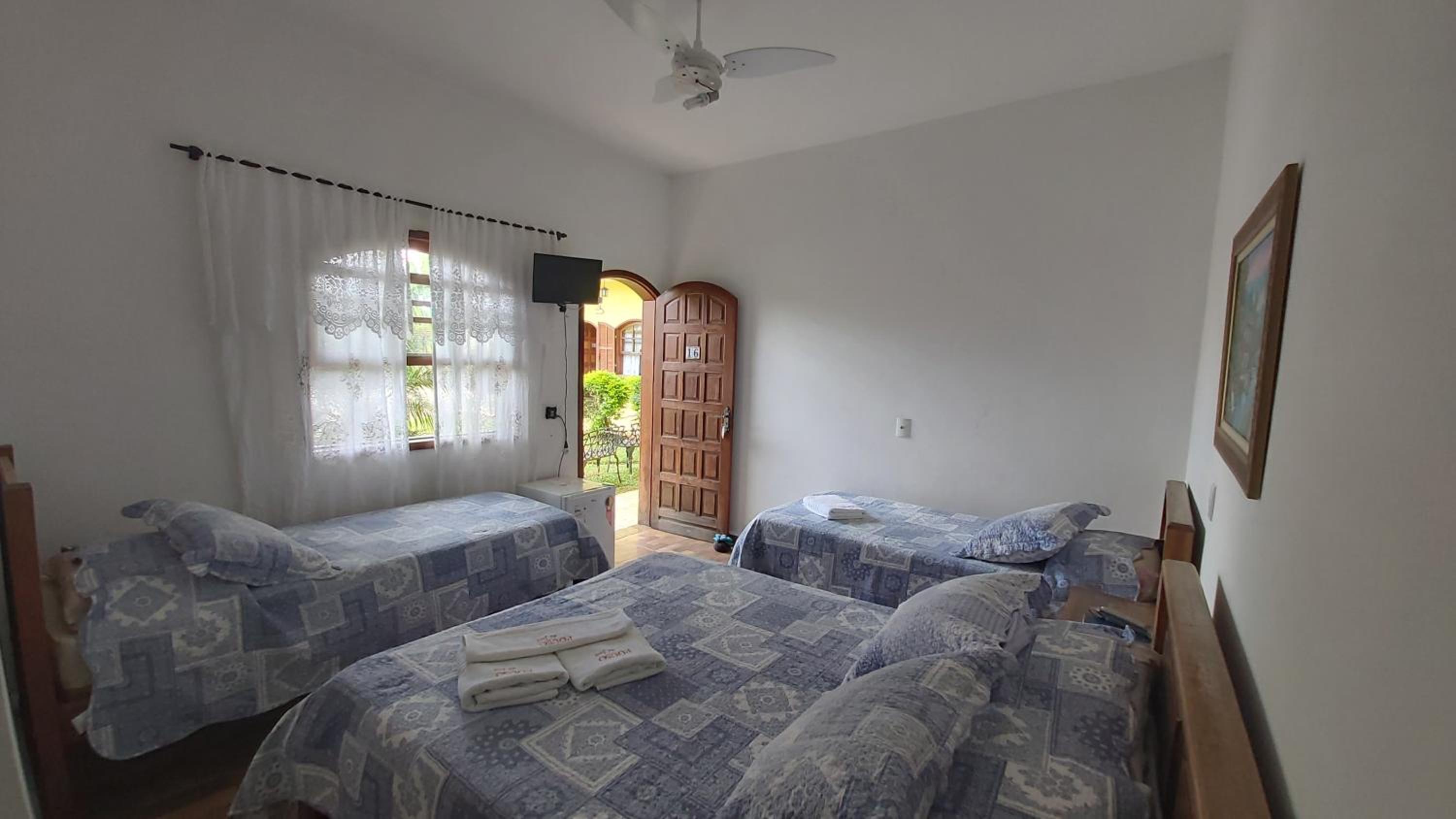 Standard Quadruple Room photo 2