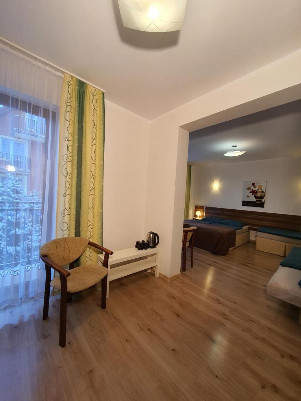 Quadruple Room with Balcony photo 2