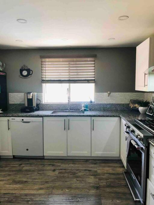 Four-Bedroom House - Photo 8