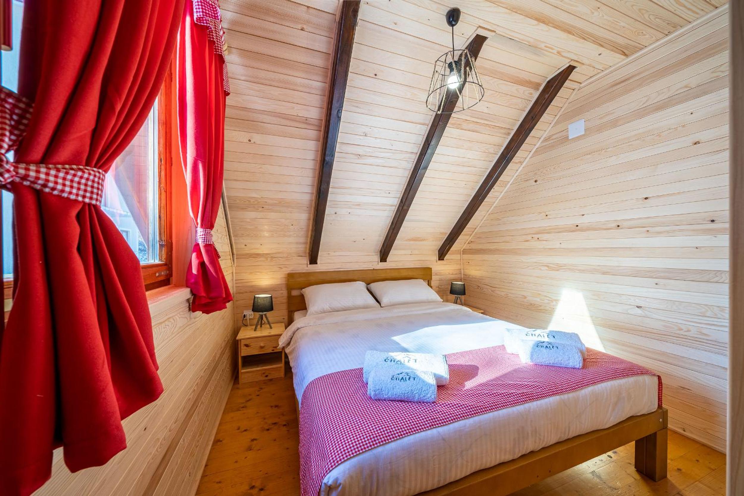Three-Bedroom Chalet photo 1