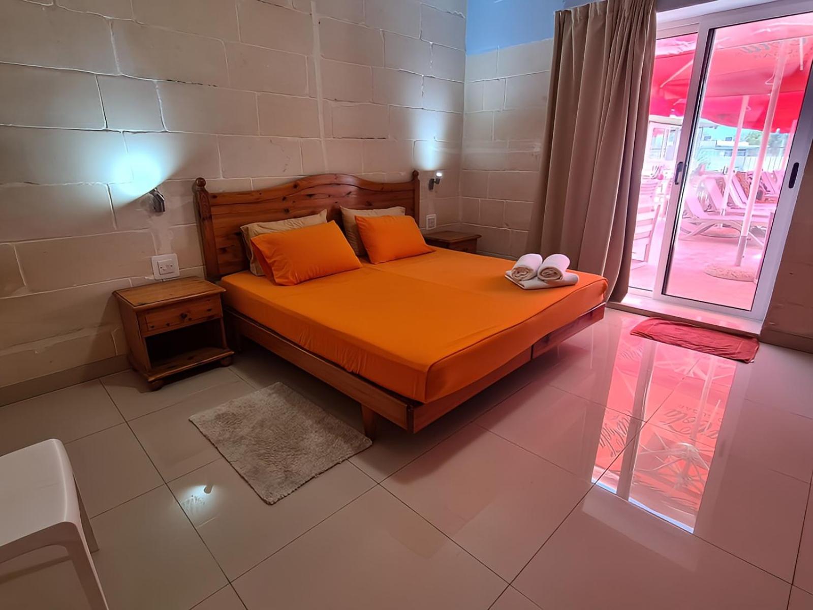 Double or Twin Room with Terrace