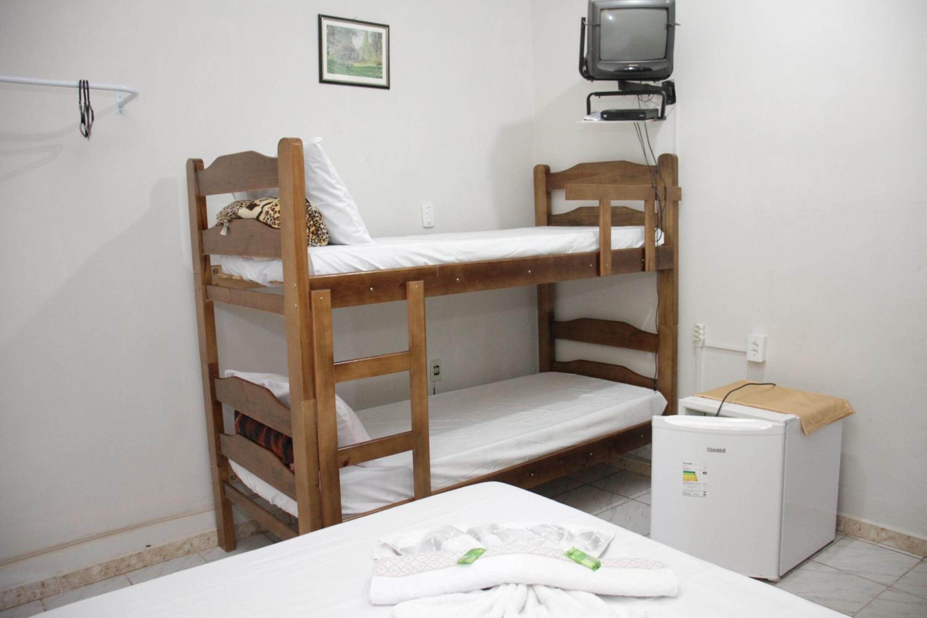 Economy Quadruple Room photo 3