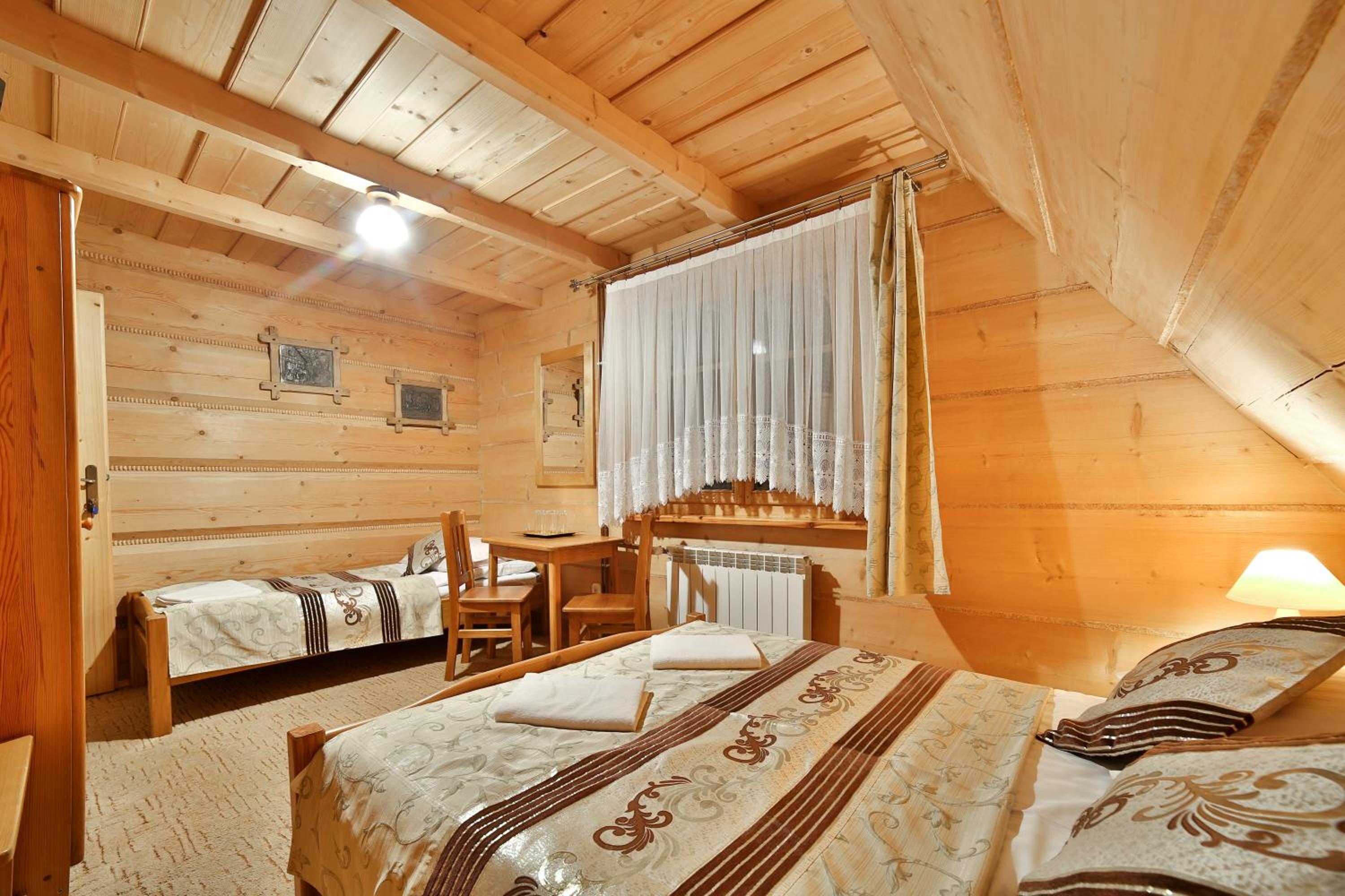Triple Room with Private External Bathroom photo 3