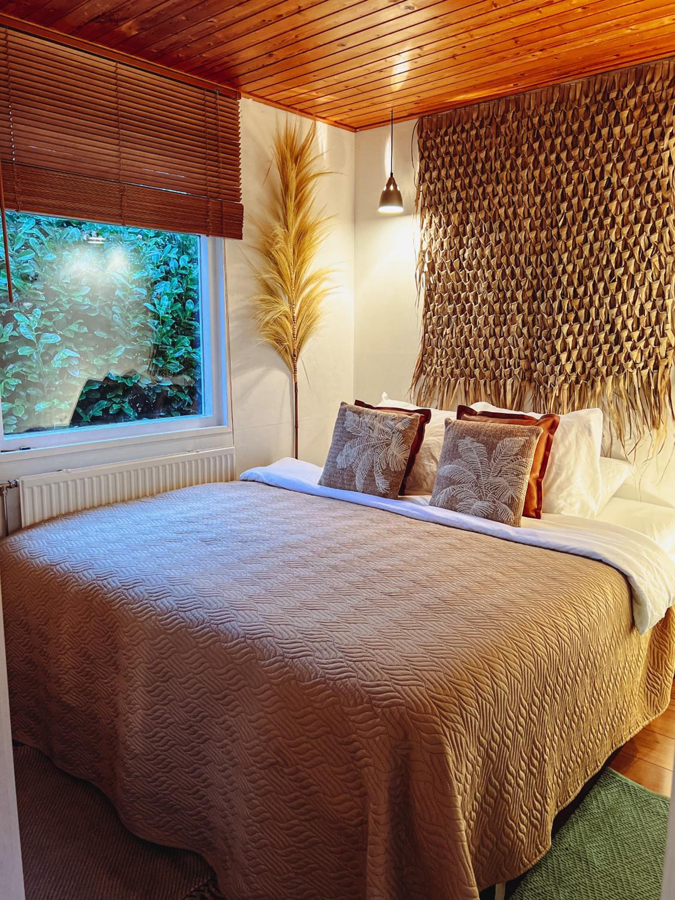 Two-Bedroom House - Photo 35