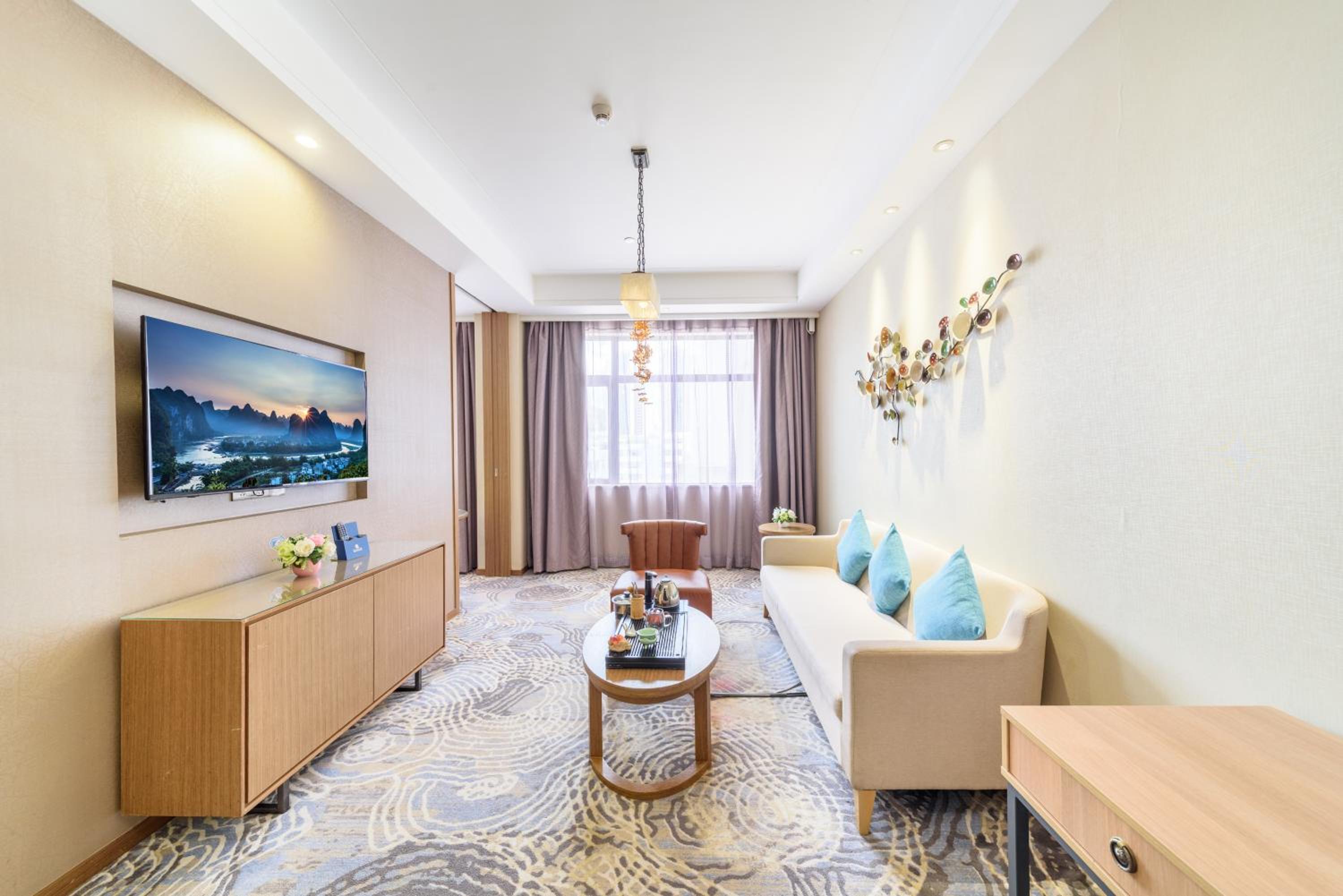 Business Suite
