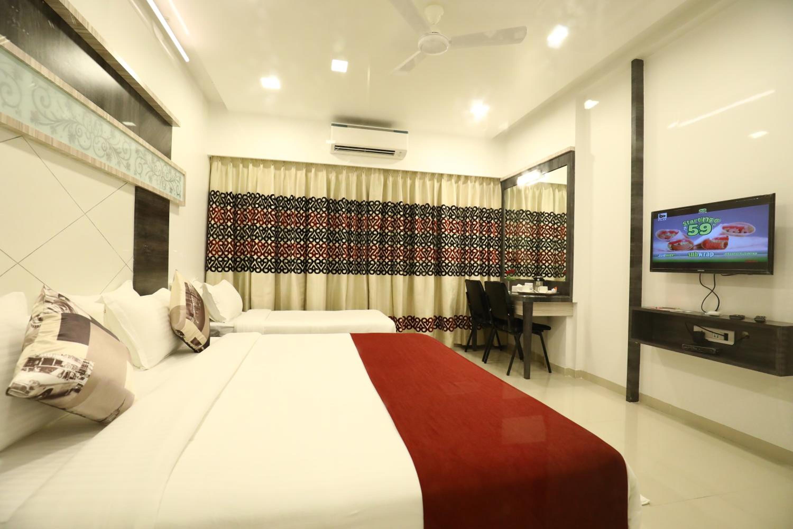 Corporate Room - Photo 1