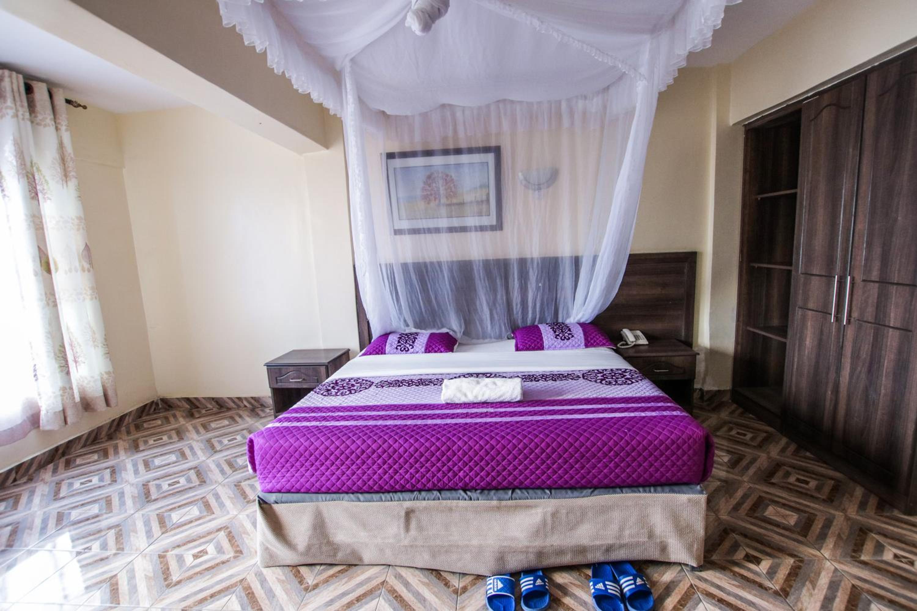 Twin Room With City View