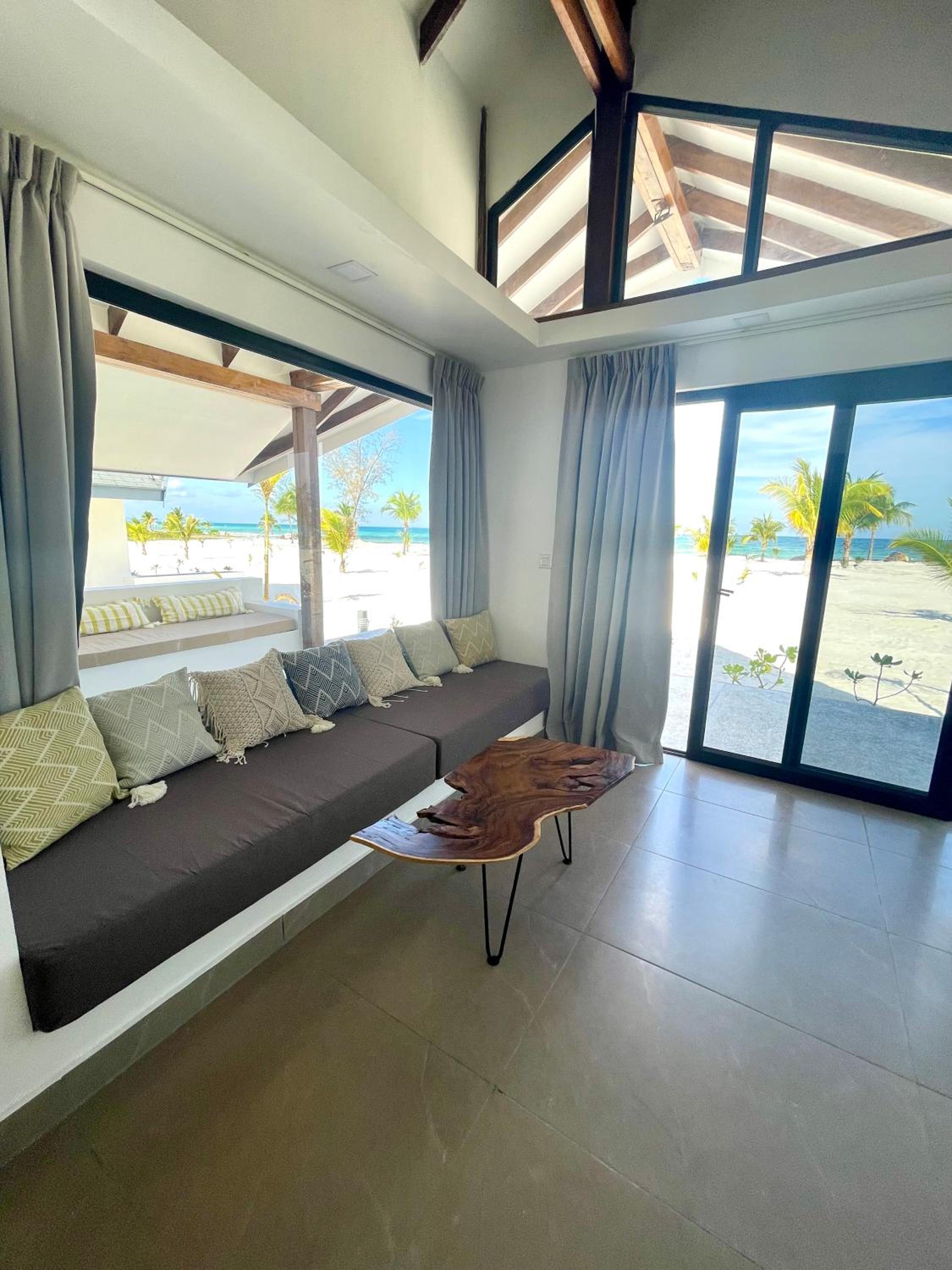 Deluxe Double Room with Sea View - Photo 1