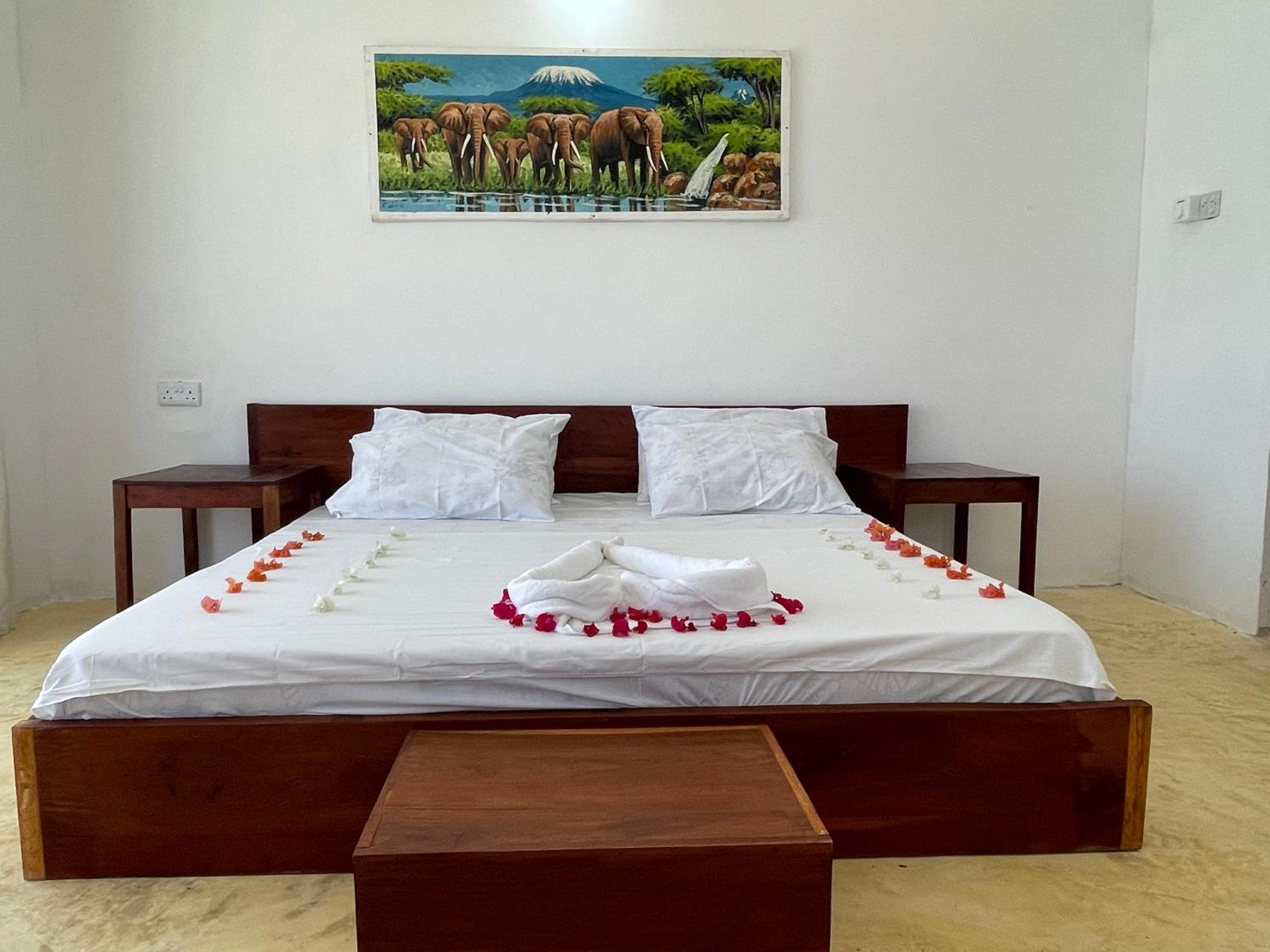 Deluxe Double Room with Balcony and Sea View - Photo 10