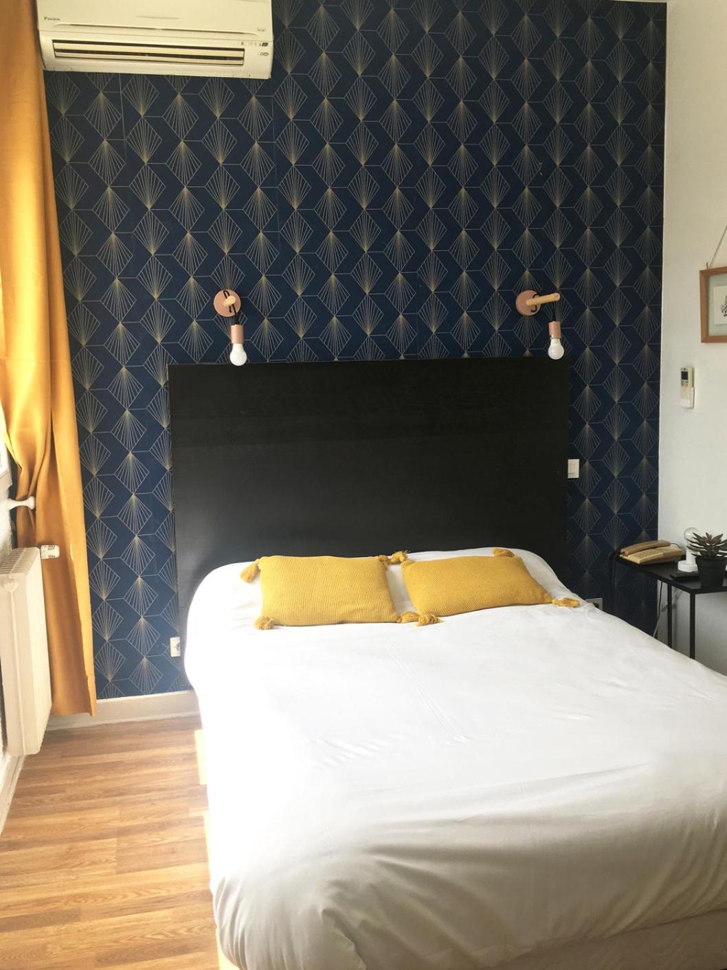 Double Room with Private Bathroom - Photo 6