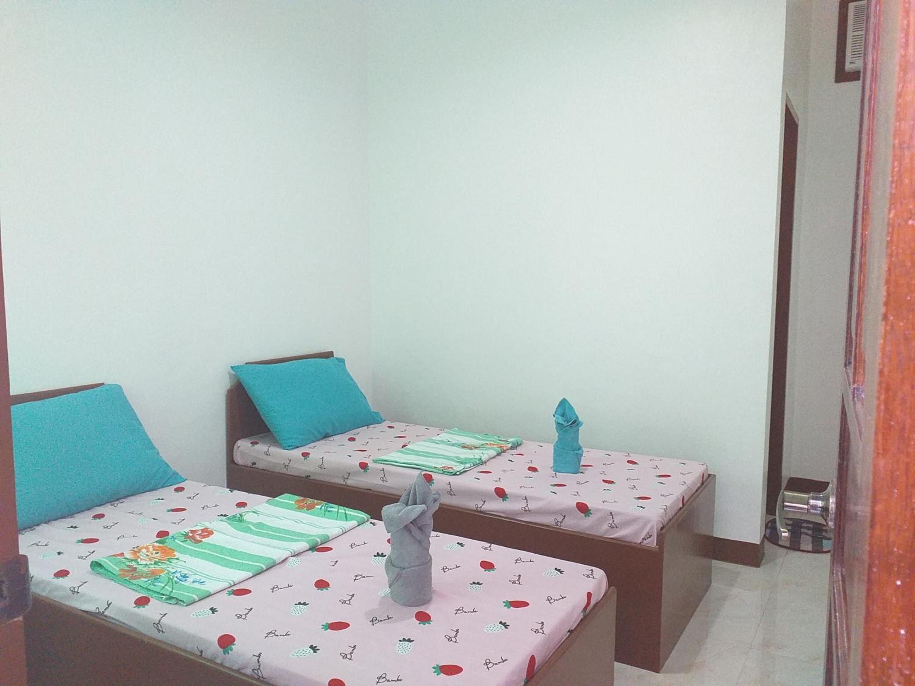 Double or Twin Room with Private Bathroom photo 2