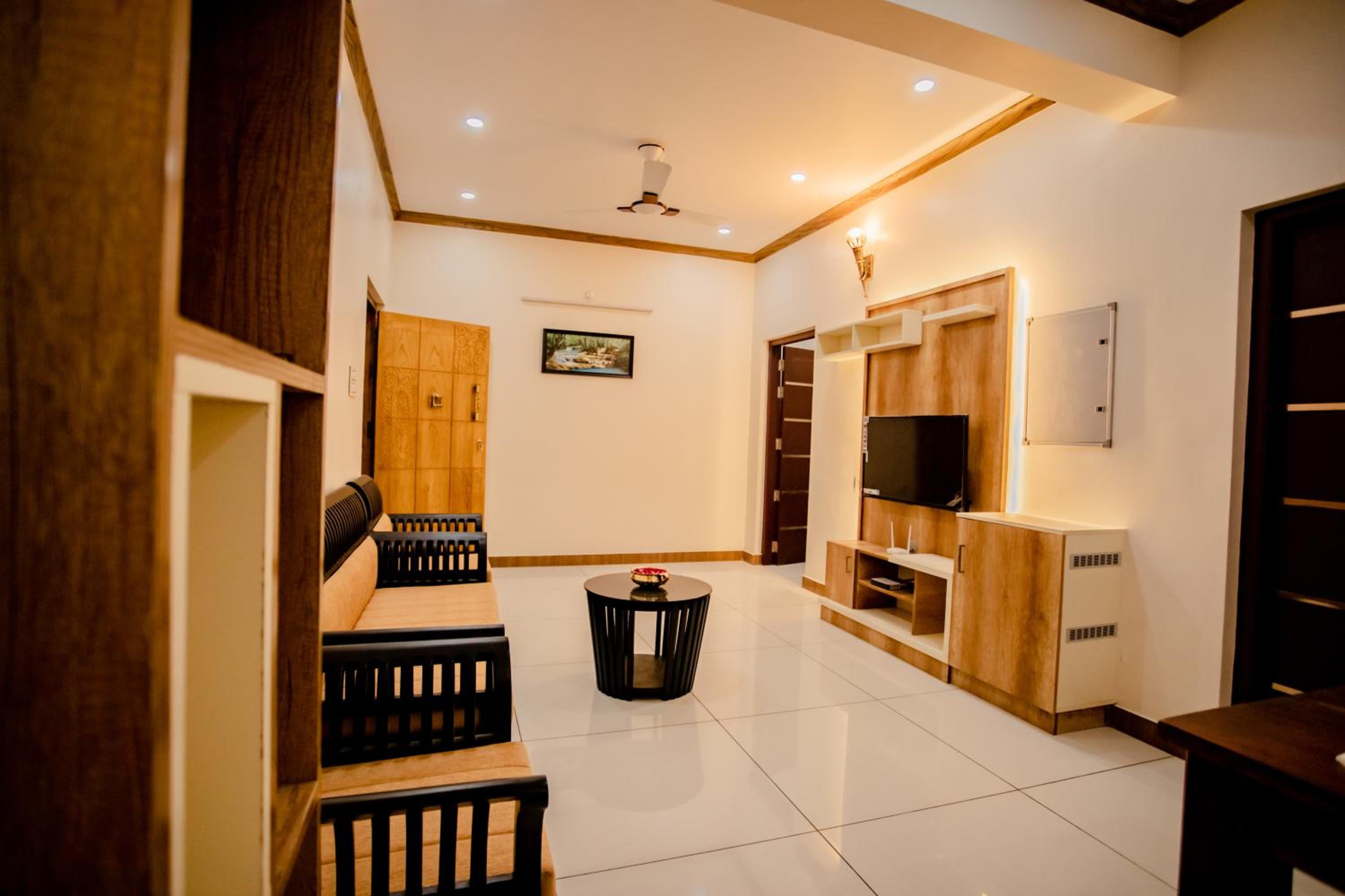 Two-Bedroom Apartment - Photo 5