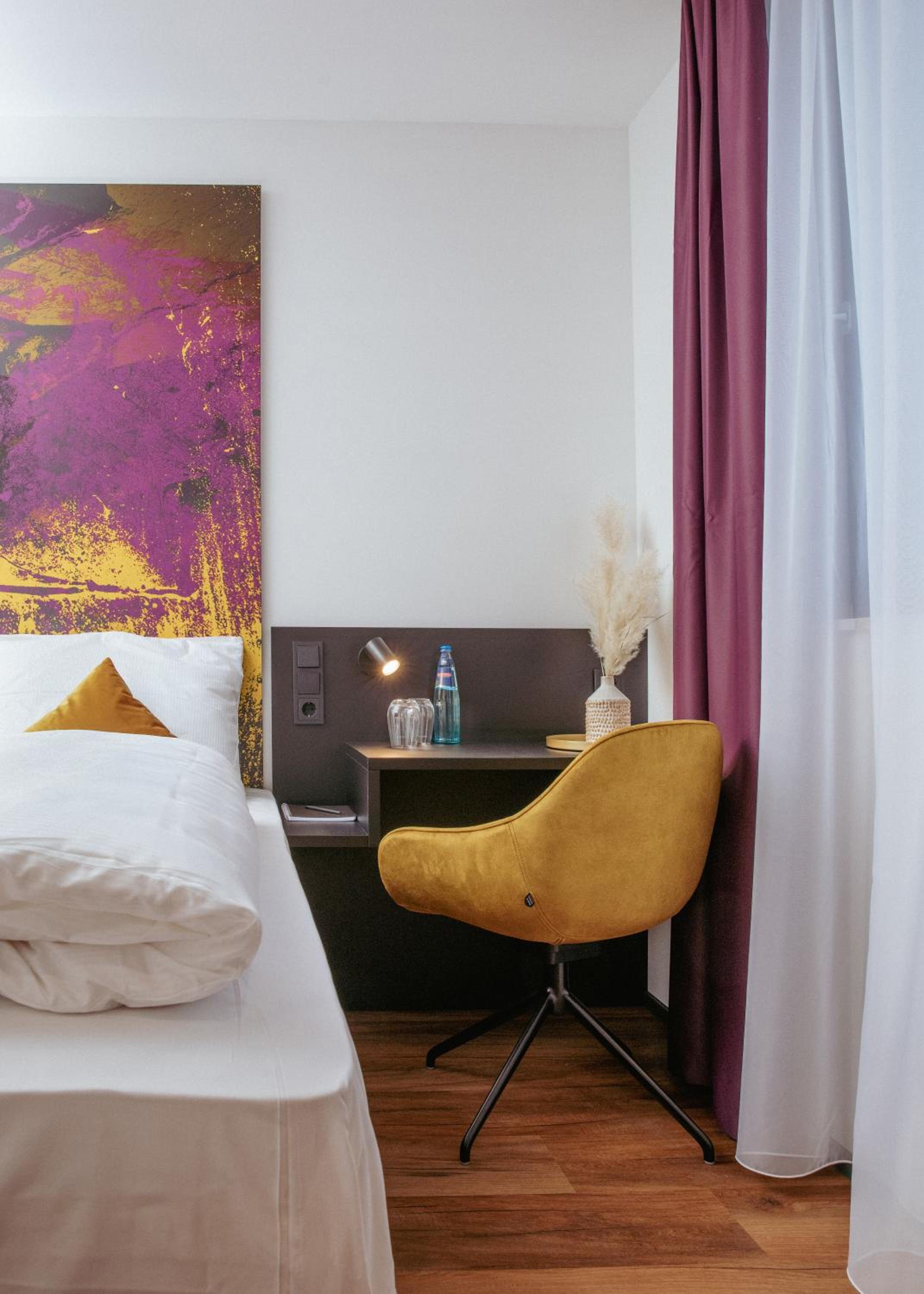 Standard Double Room - Photo 2