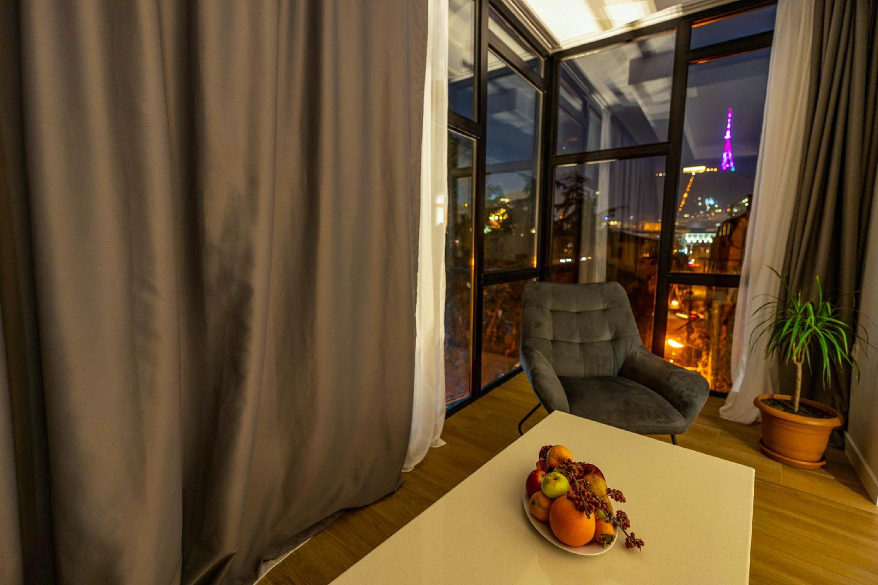 Deluxe Double or Twin Room - Photo 15
