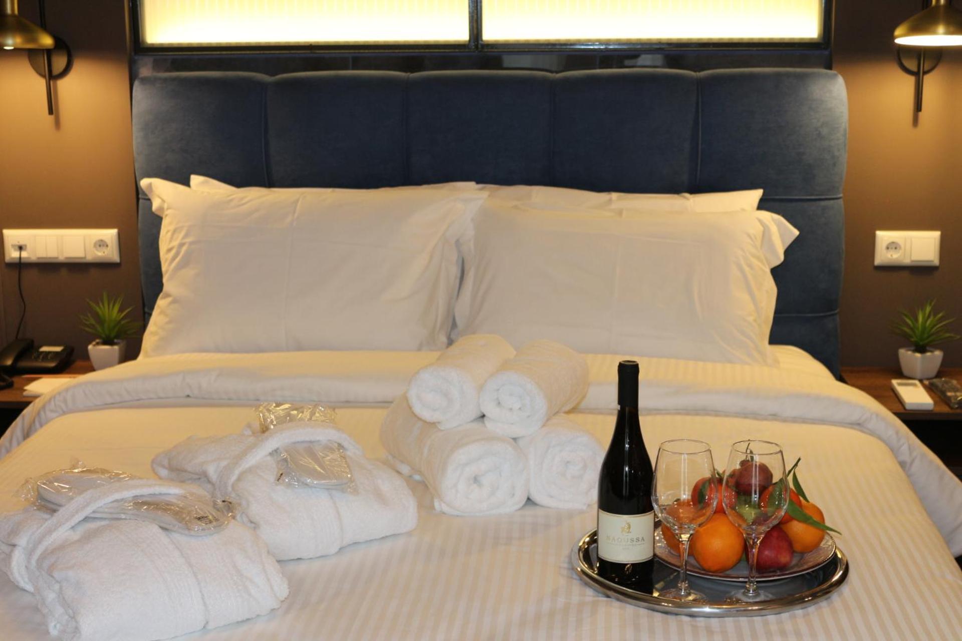 Suite with Balcony photo 3