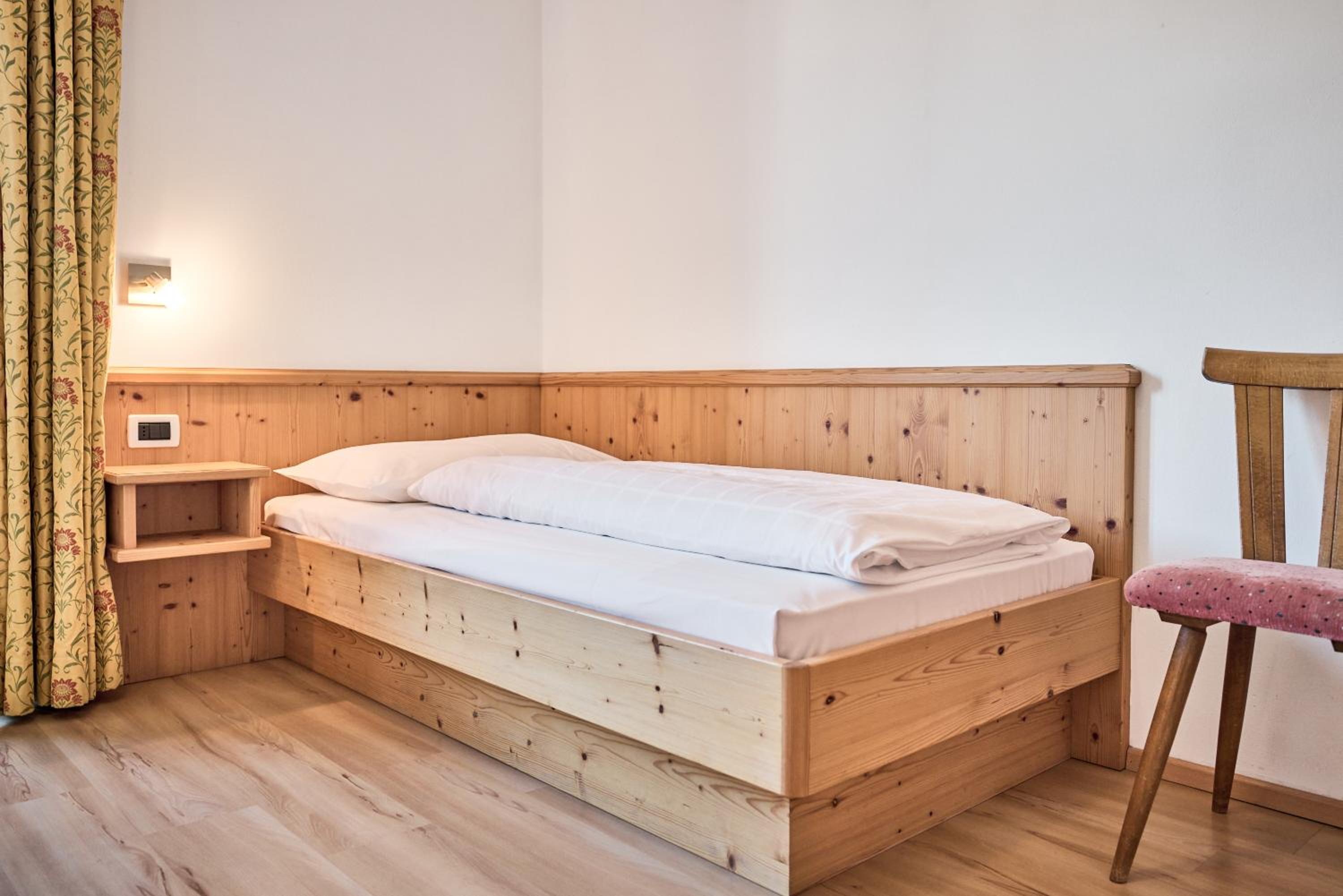 One-Bedroom Apartment (2 Adults + 2 Children)