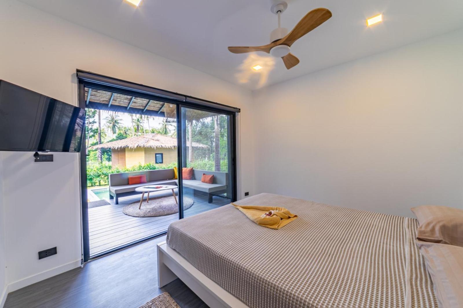 Deluxe Bungalow with Garden View