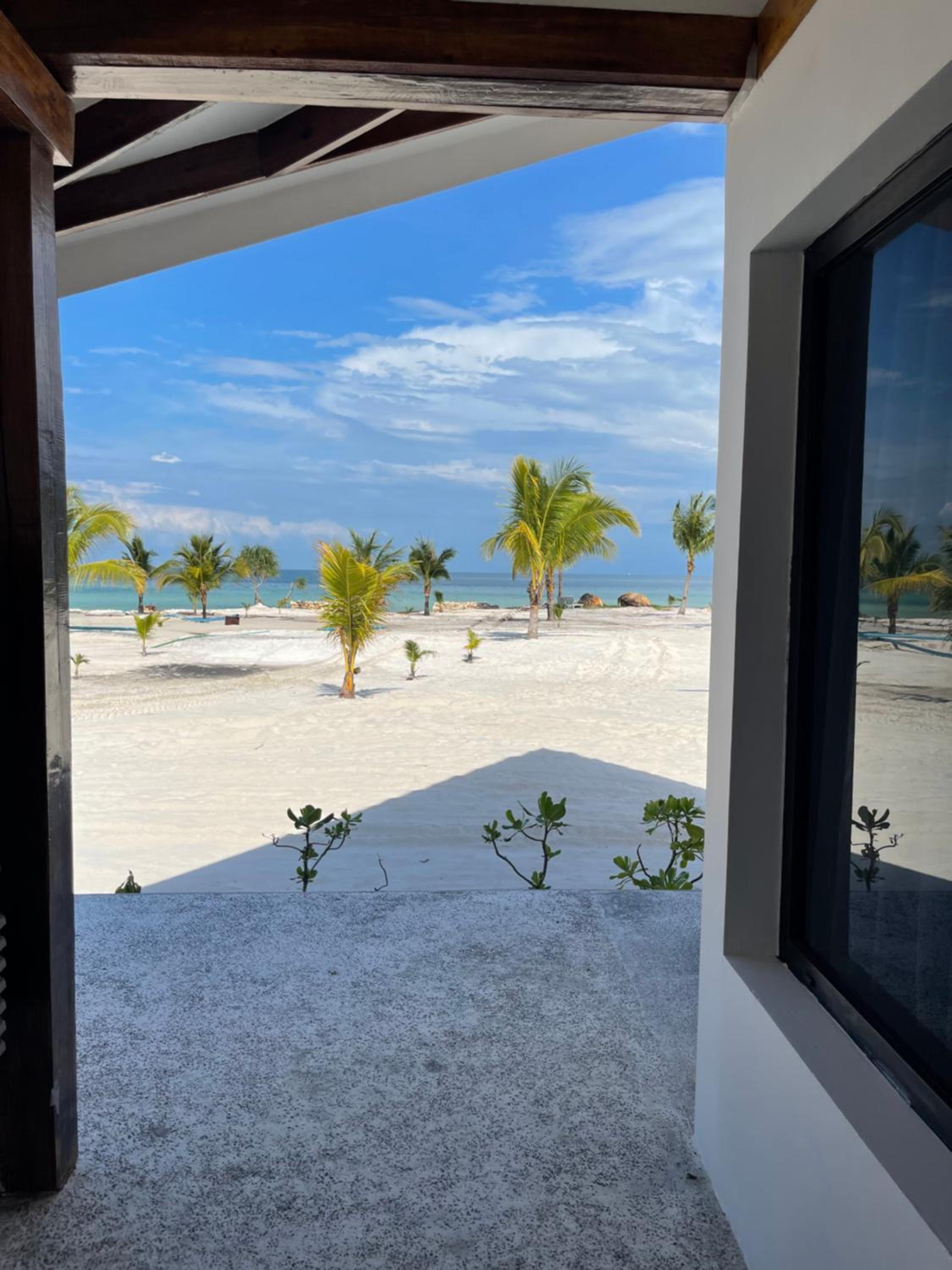 Deluxe Double Room with Sea View - Photo 4