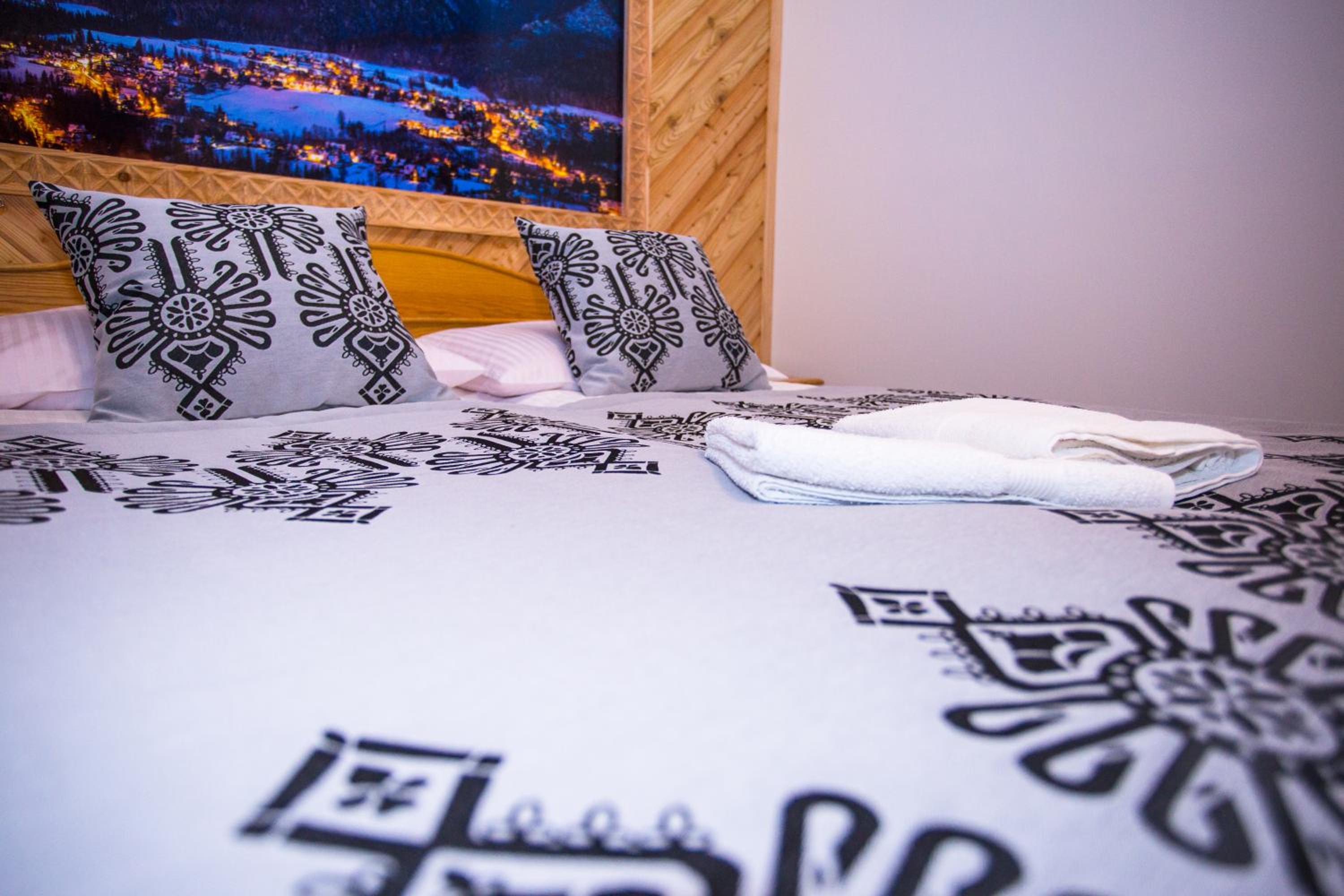 Double Room with Mountain View - Photo 30