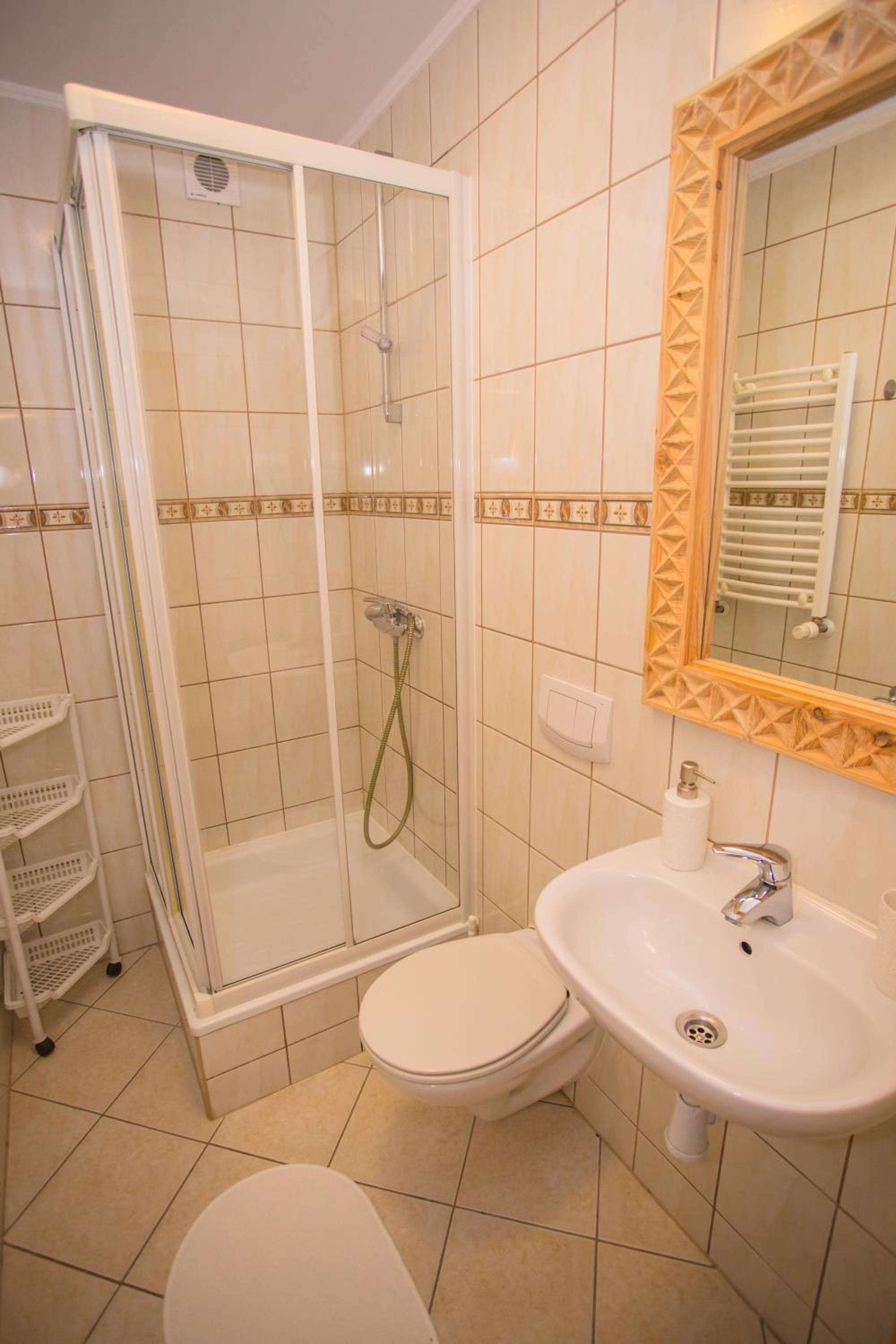 Double Room with Mountain View - Photo 8