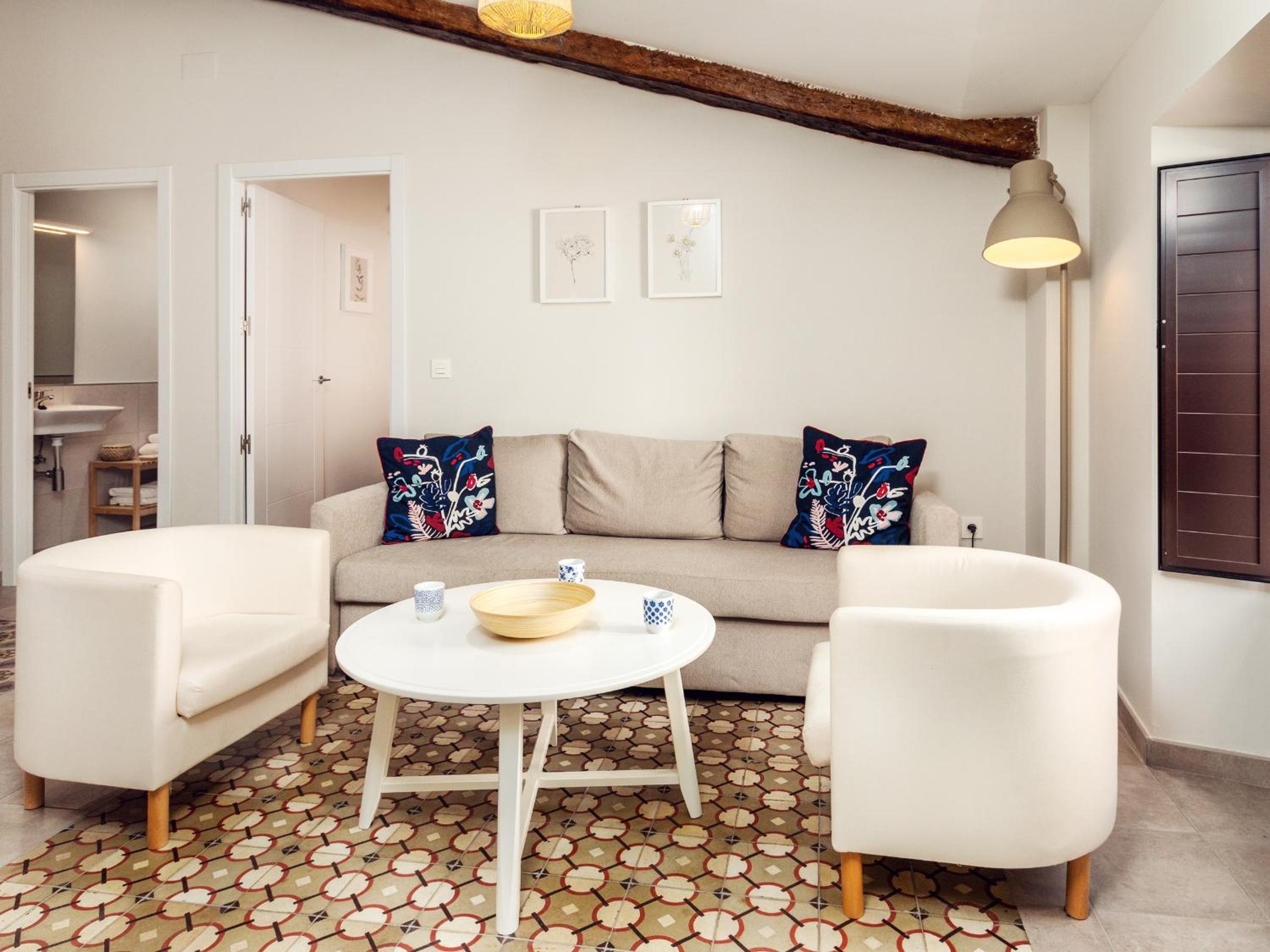 Two-Bedroom Apartment - Photo 7