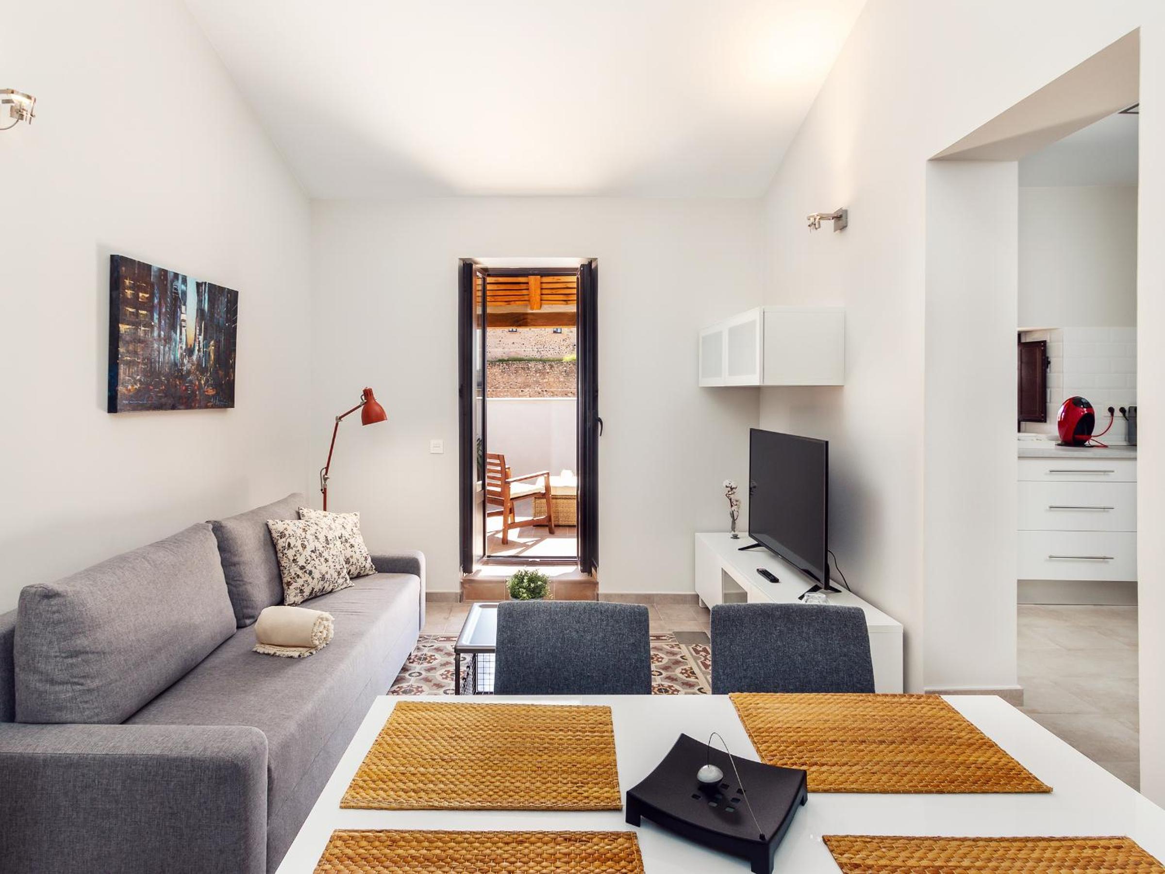 Penthouse Apartment - Photo 1
