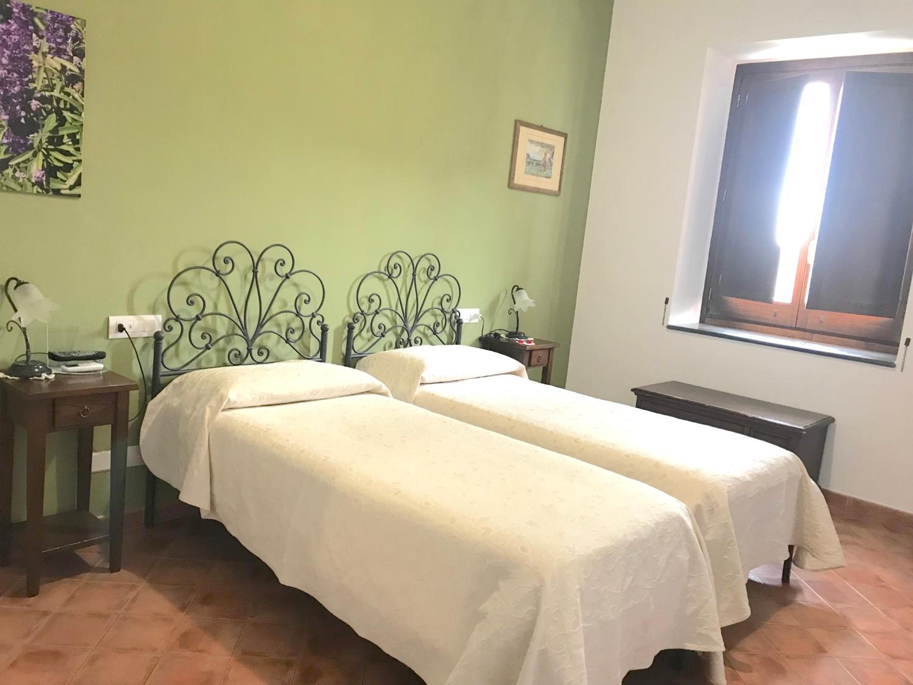 Comfort Triple Room - Photo 19