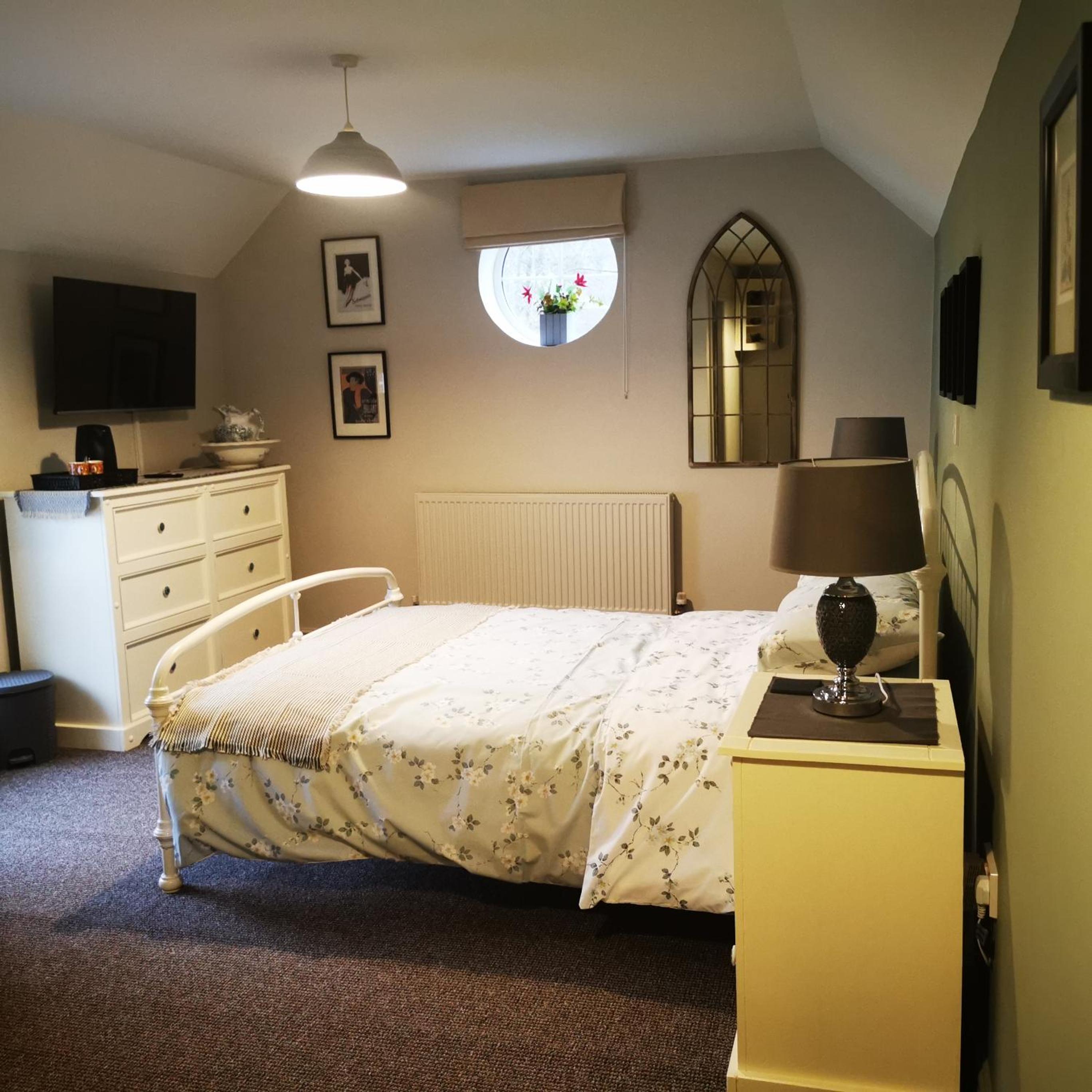 King Room with Garden View - Photo 12