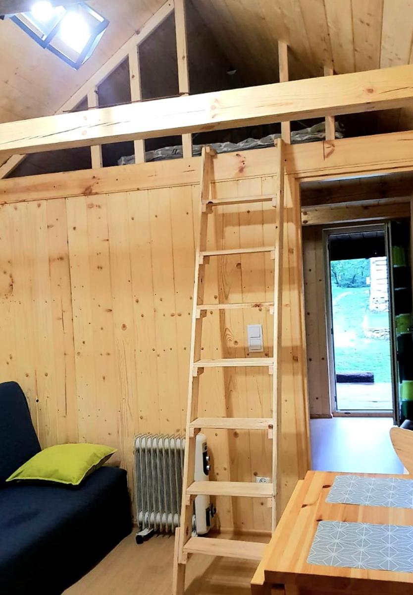 Two-Bedroom House - Photo 39