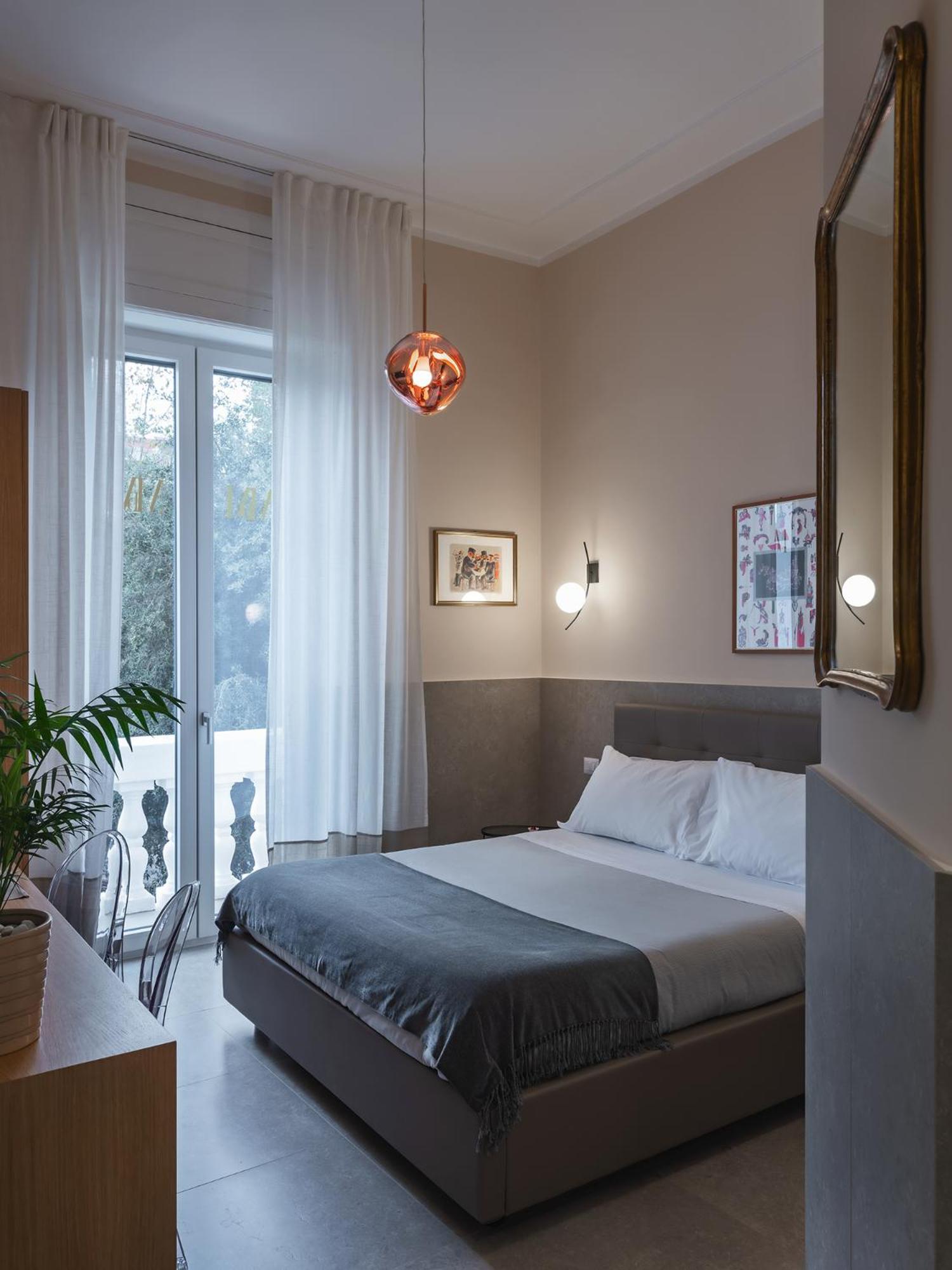 Deluxe Double Room with Private Bathroom