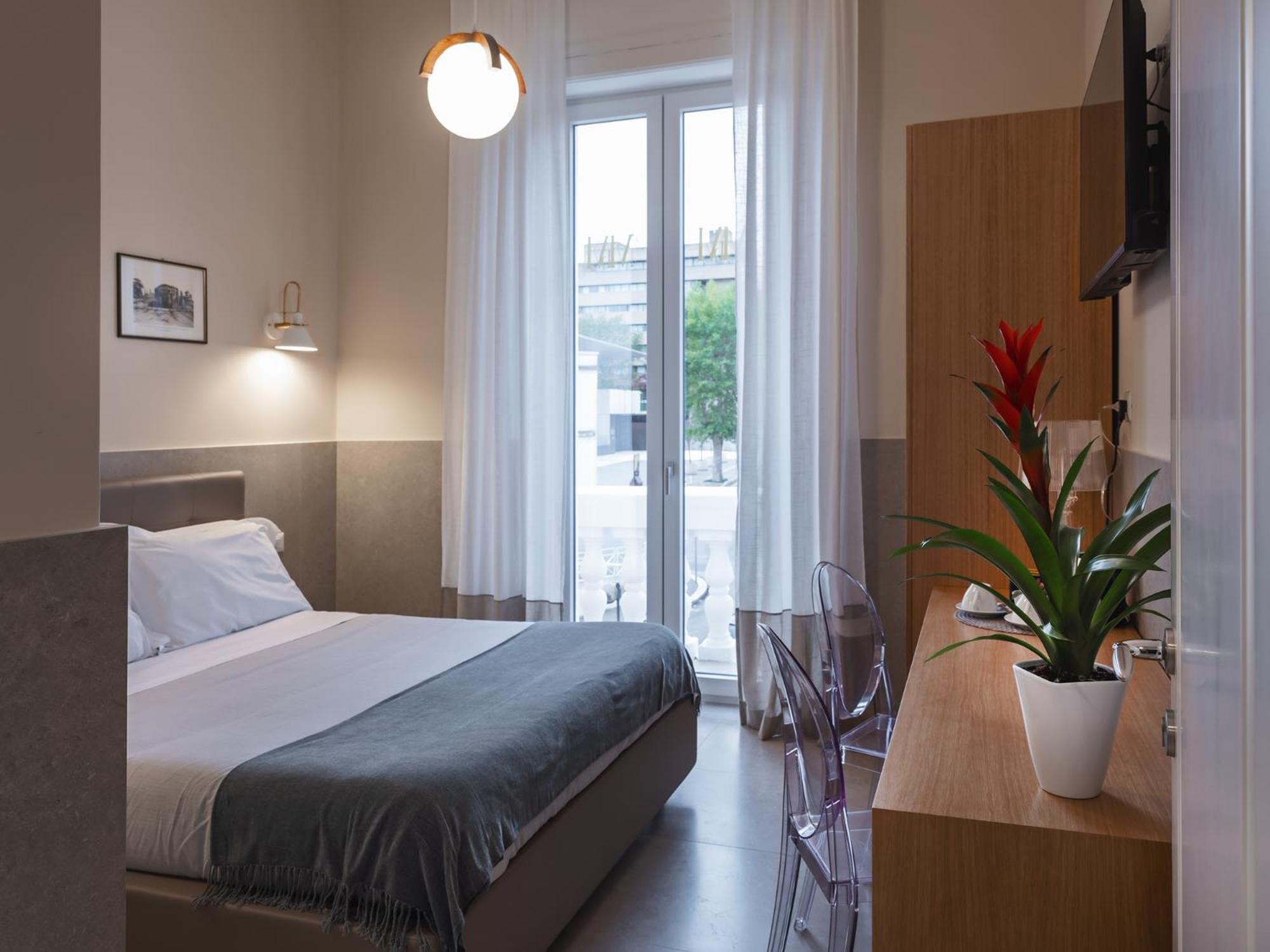 Deluxe Double Room with Private Bathroom