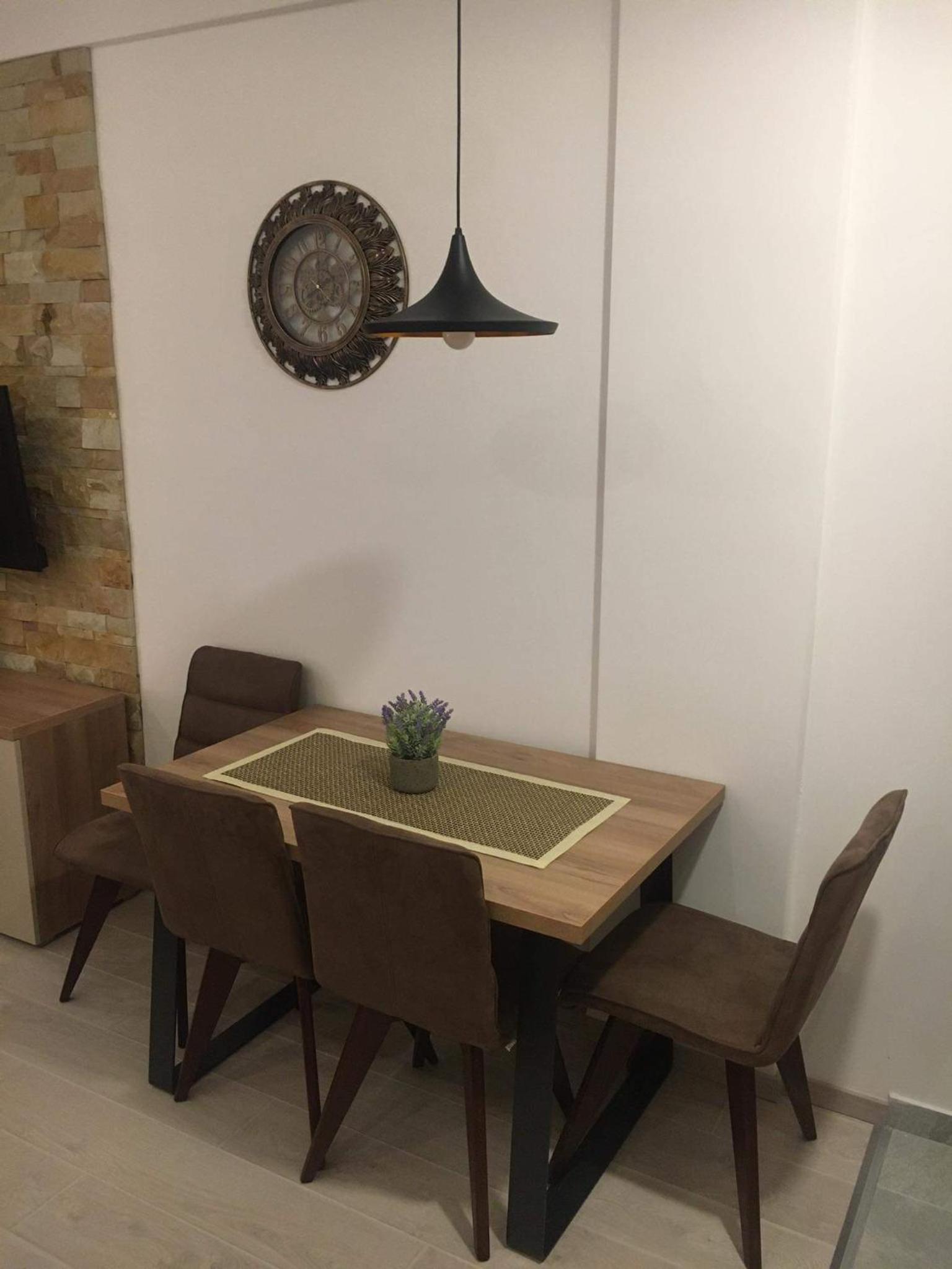 Family Studio - Photo 12