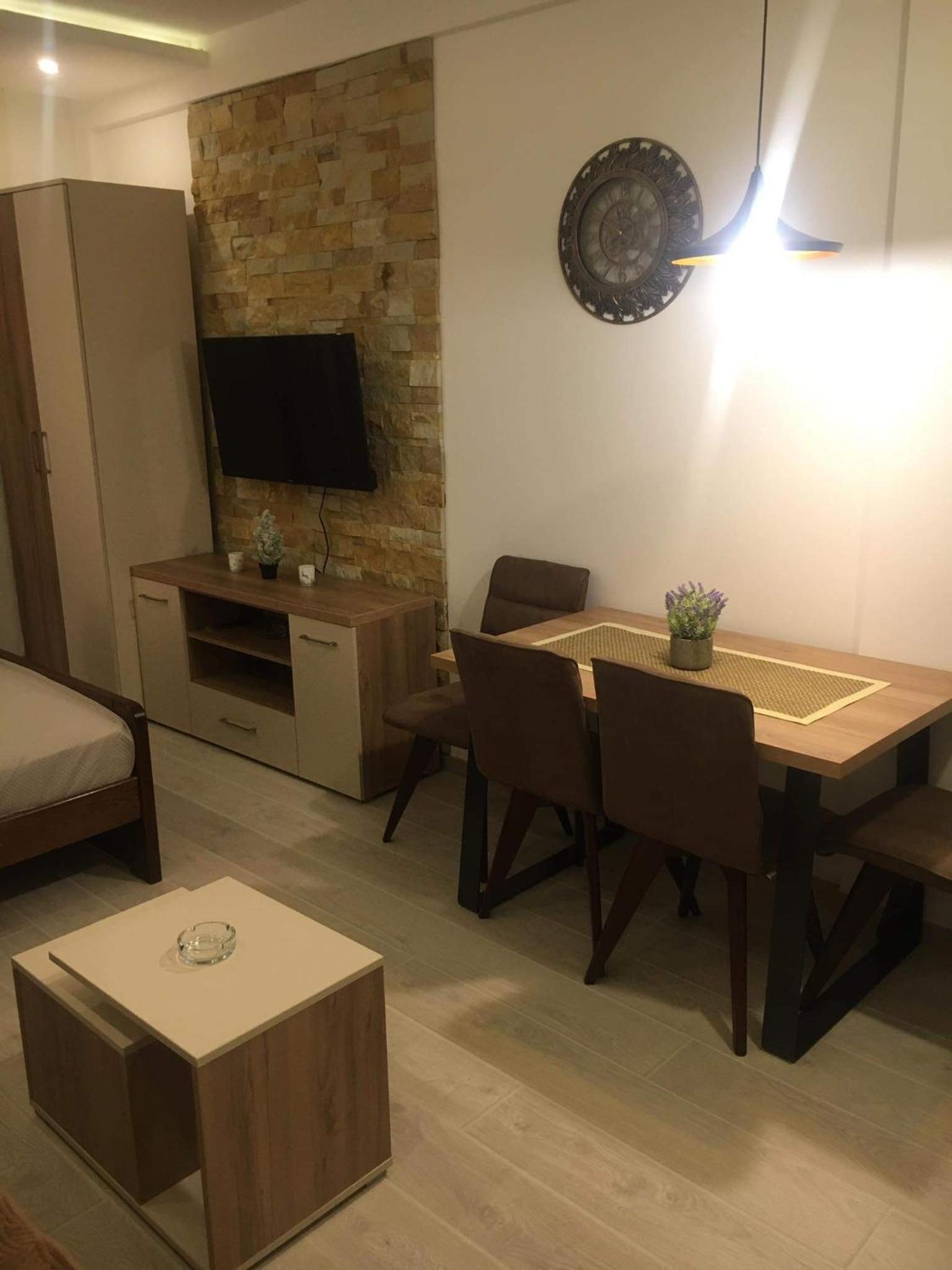 Family Studio - Photo 8