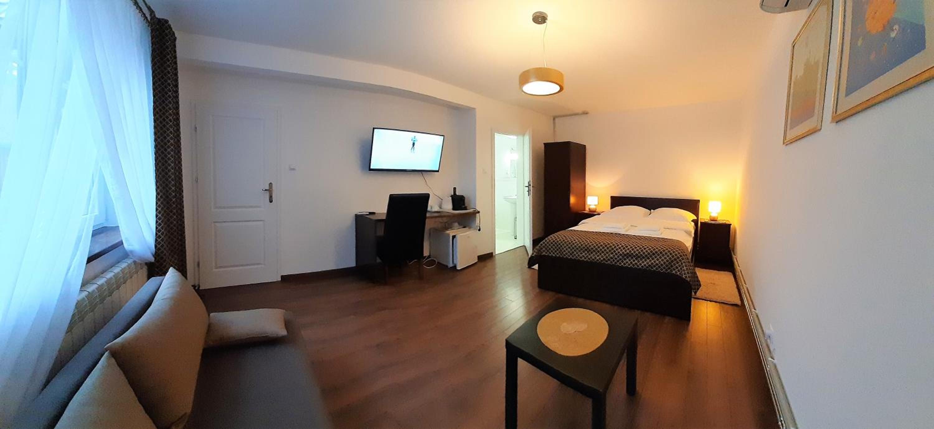 Deluxe Double or Twin Room - Photo 1