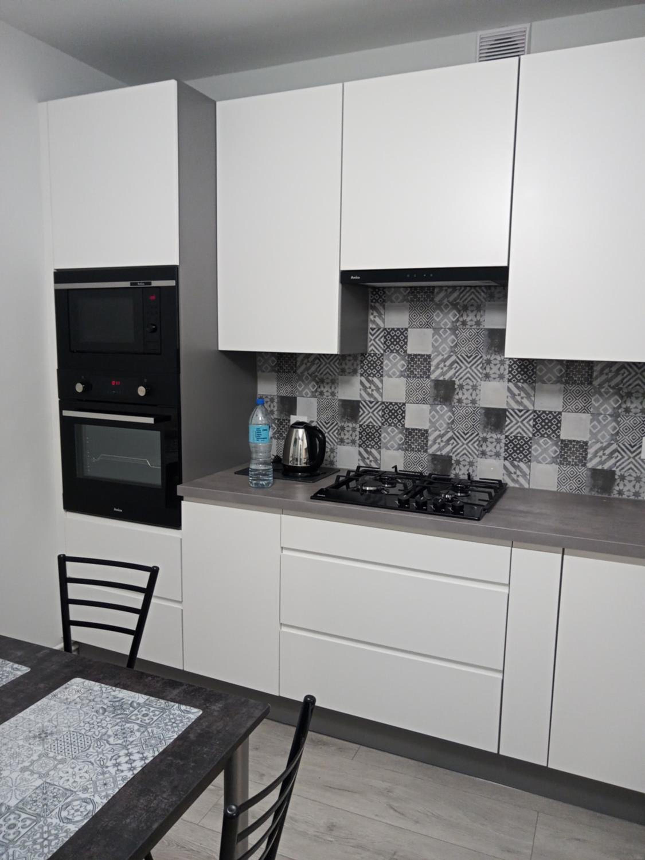Two-Bedroom Apartment - Photo 6