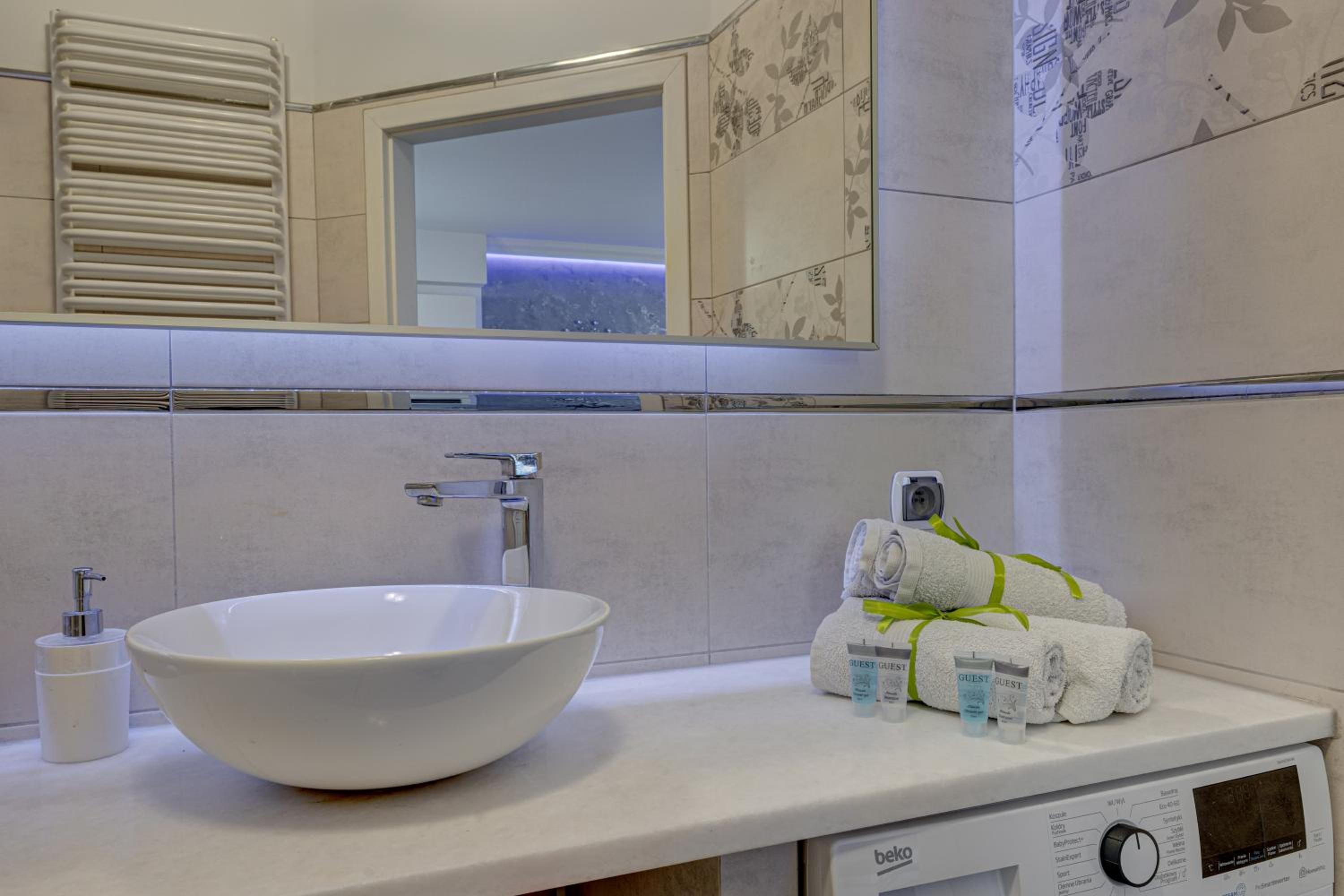 Superior Apartment photo 2