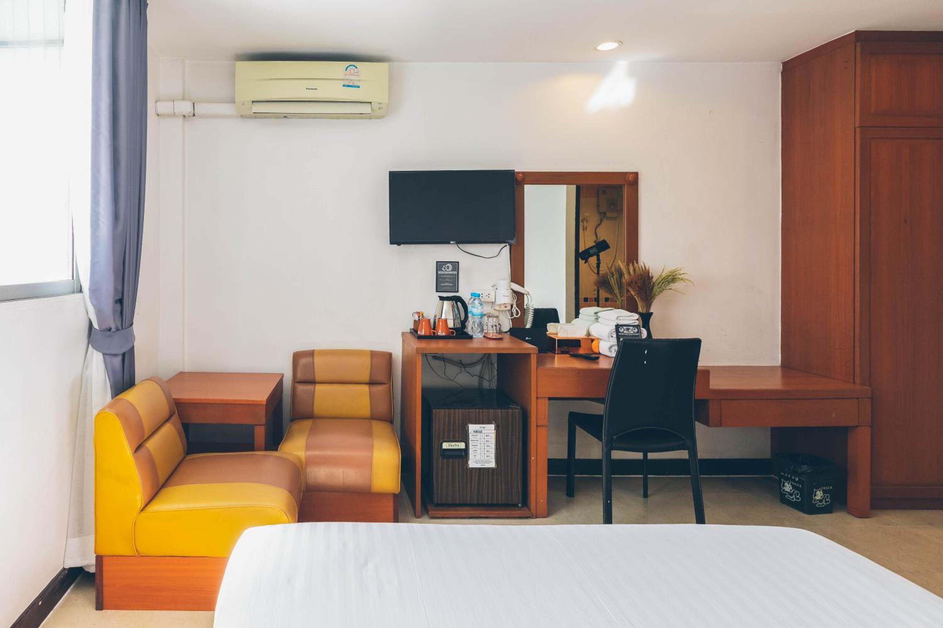Standard Twin Room photo 2