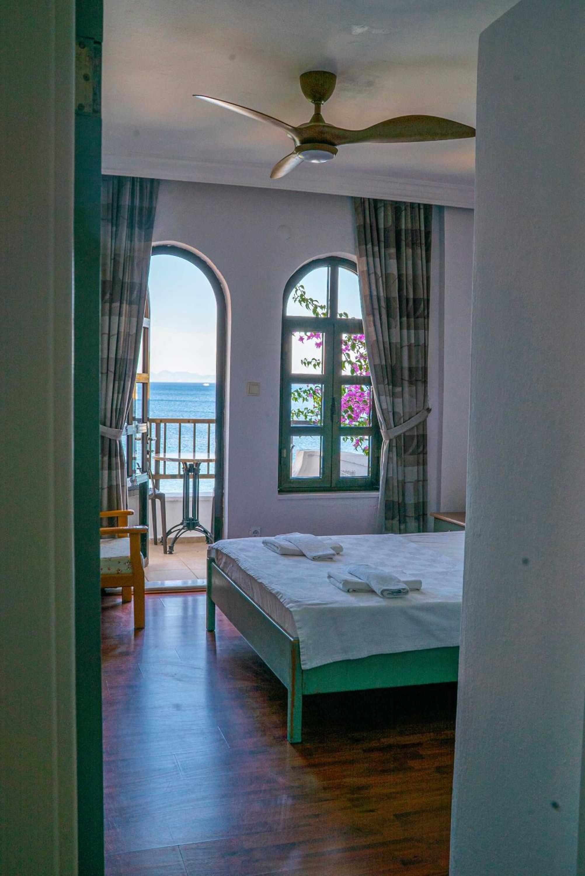 Suite with Sea View - Photo 1