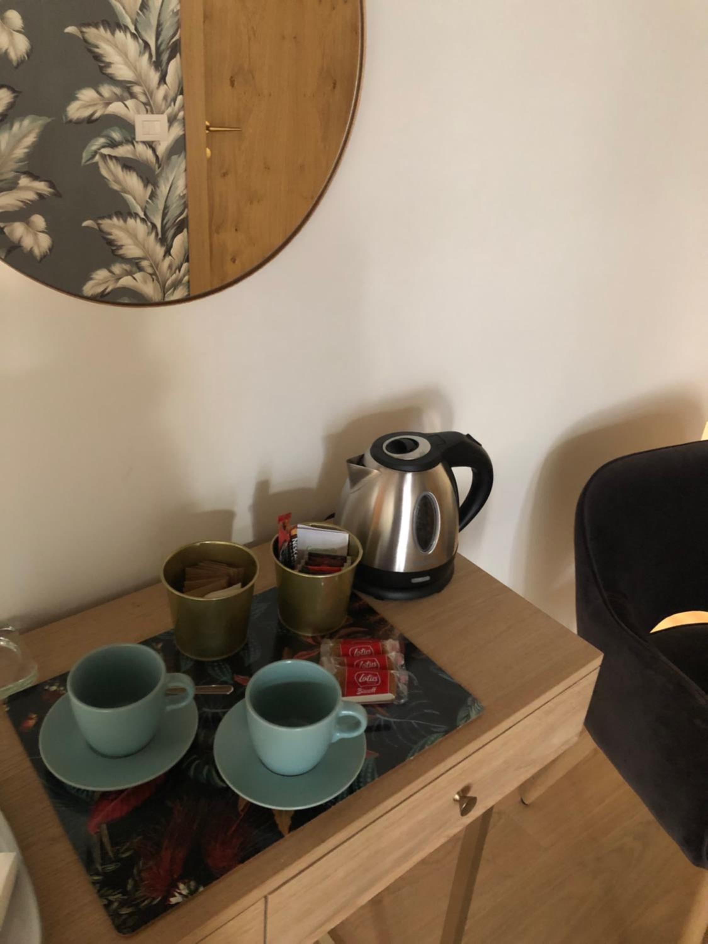 Large Double Room - Photo 3