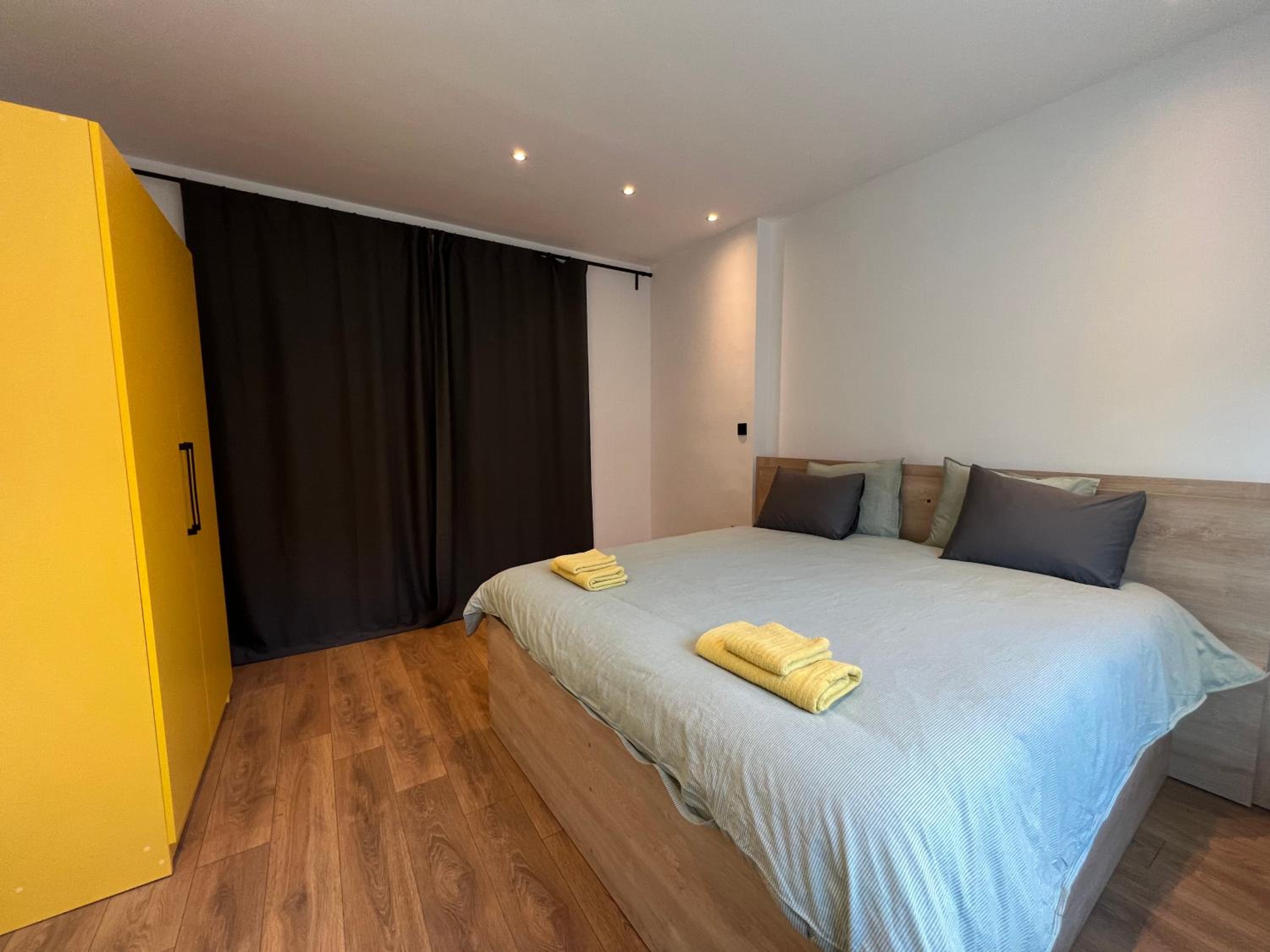 Two-Bedroom Apartment - Photo 9