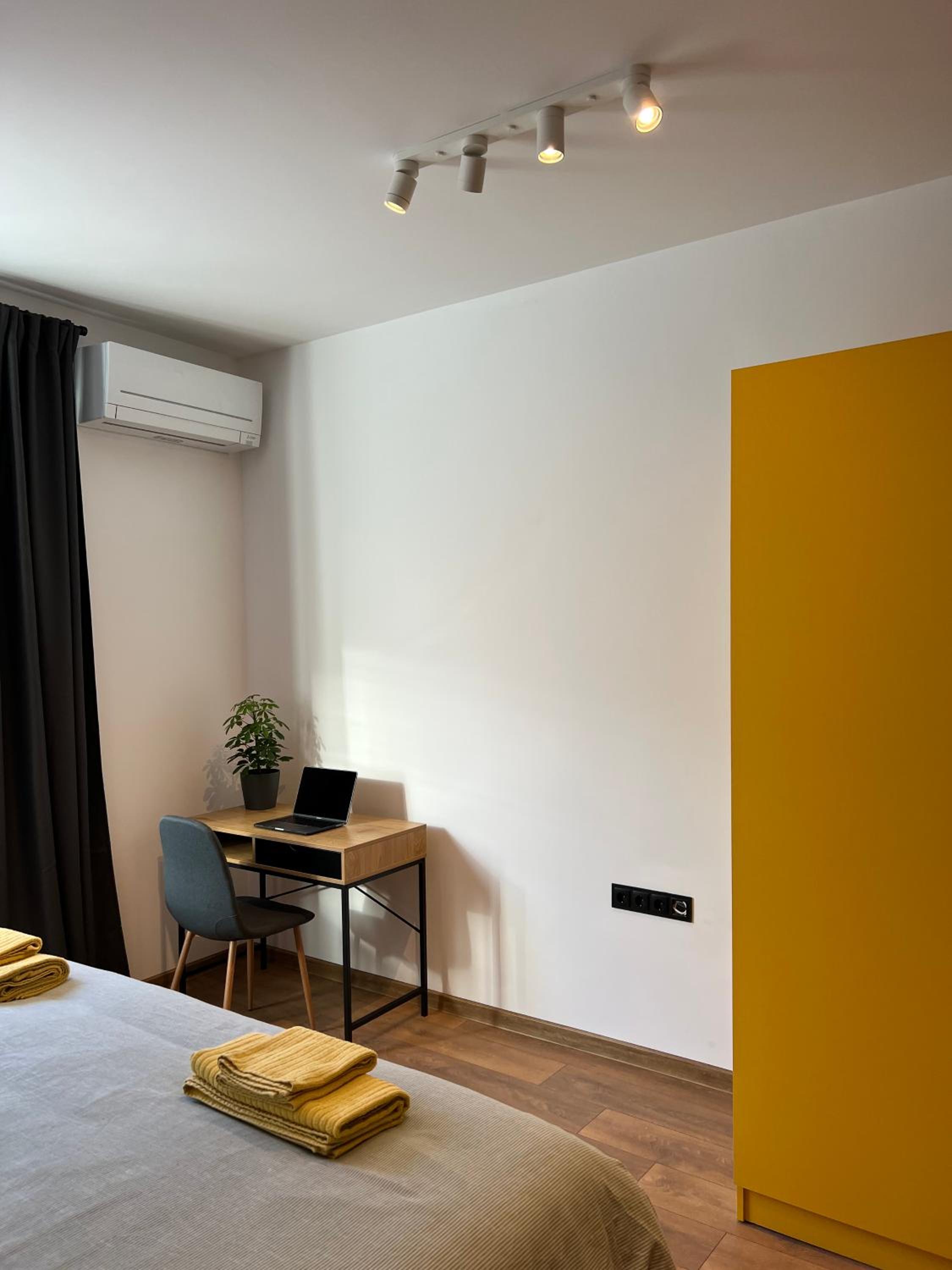 Two-Bedroom Apartment - Photo 7