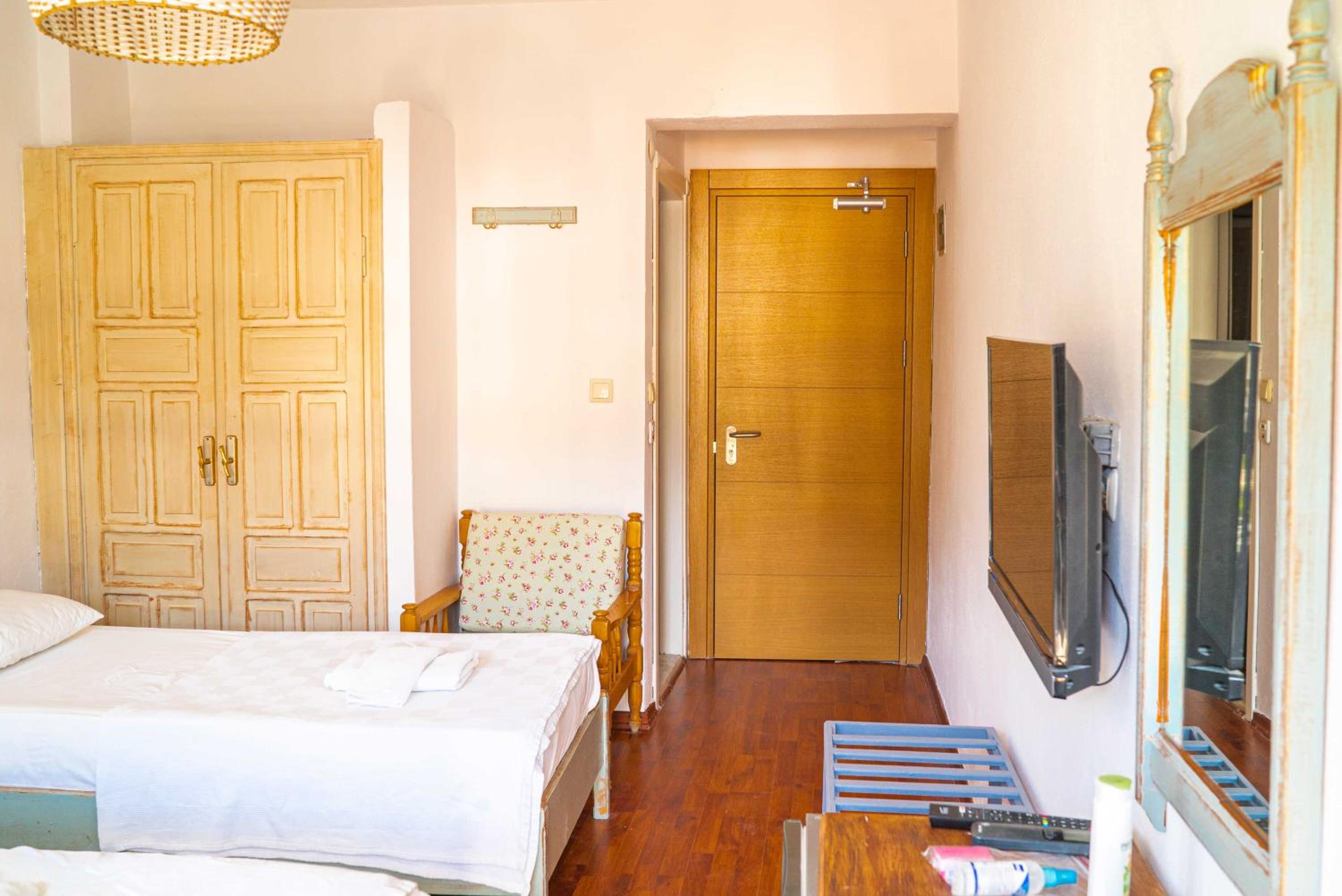 Triple Room with Mountain View - Photo 5