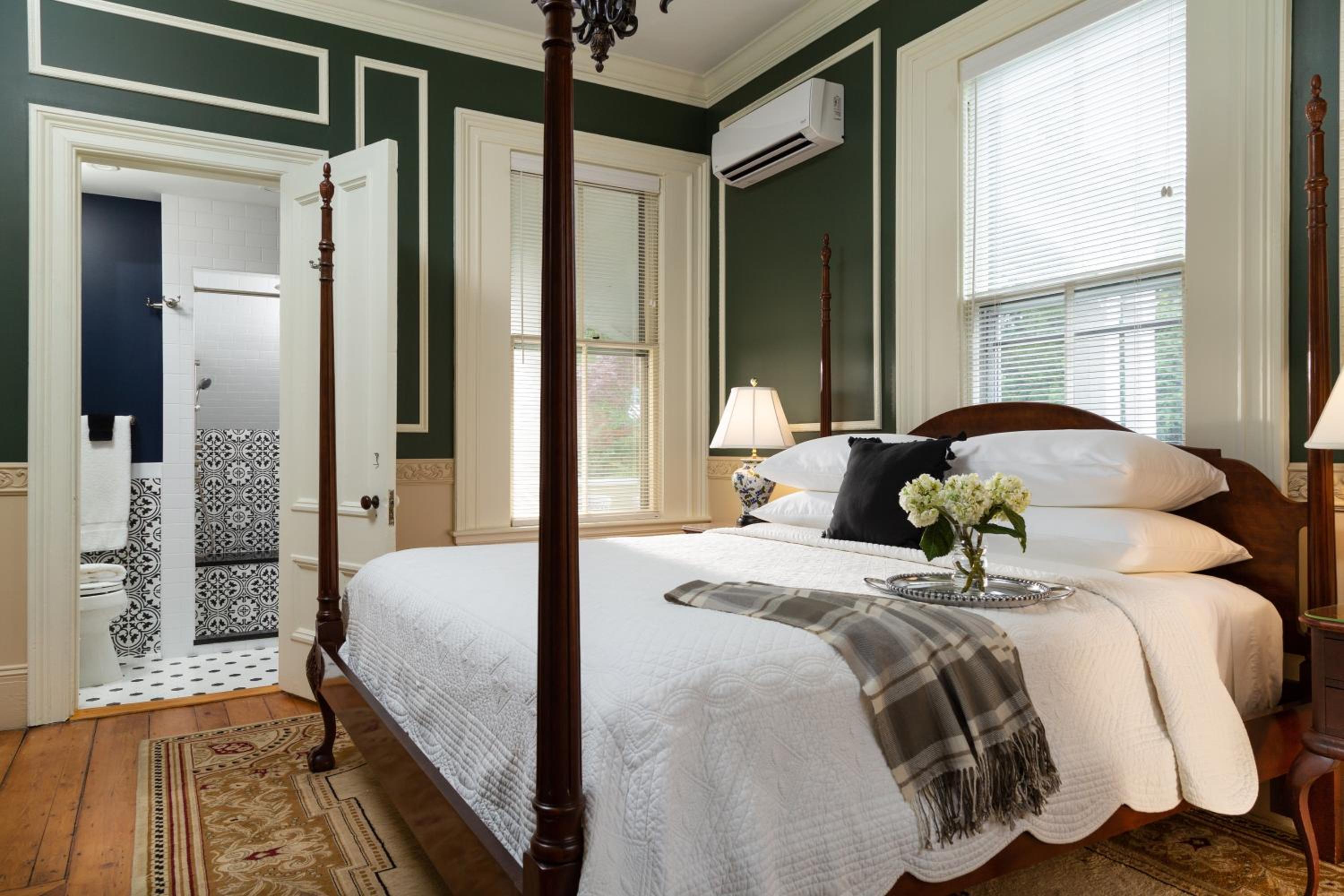 Superior King Room photo 3