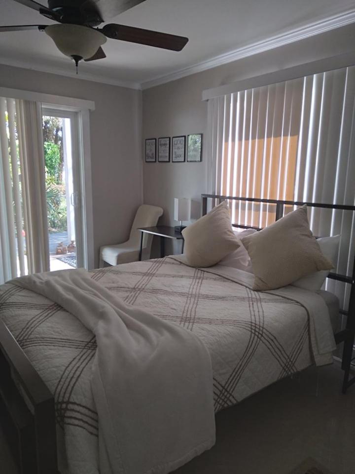 Deluxe Double Room with Shower - Photo 1