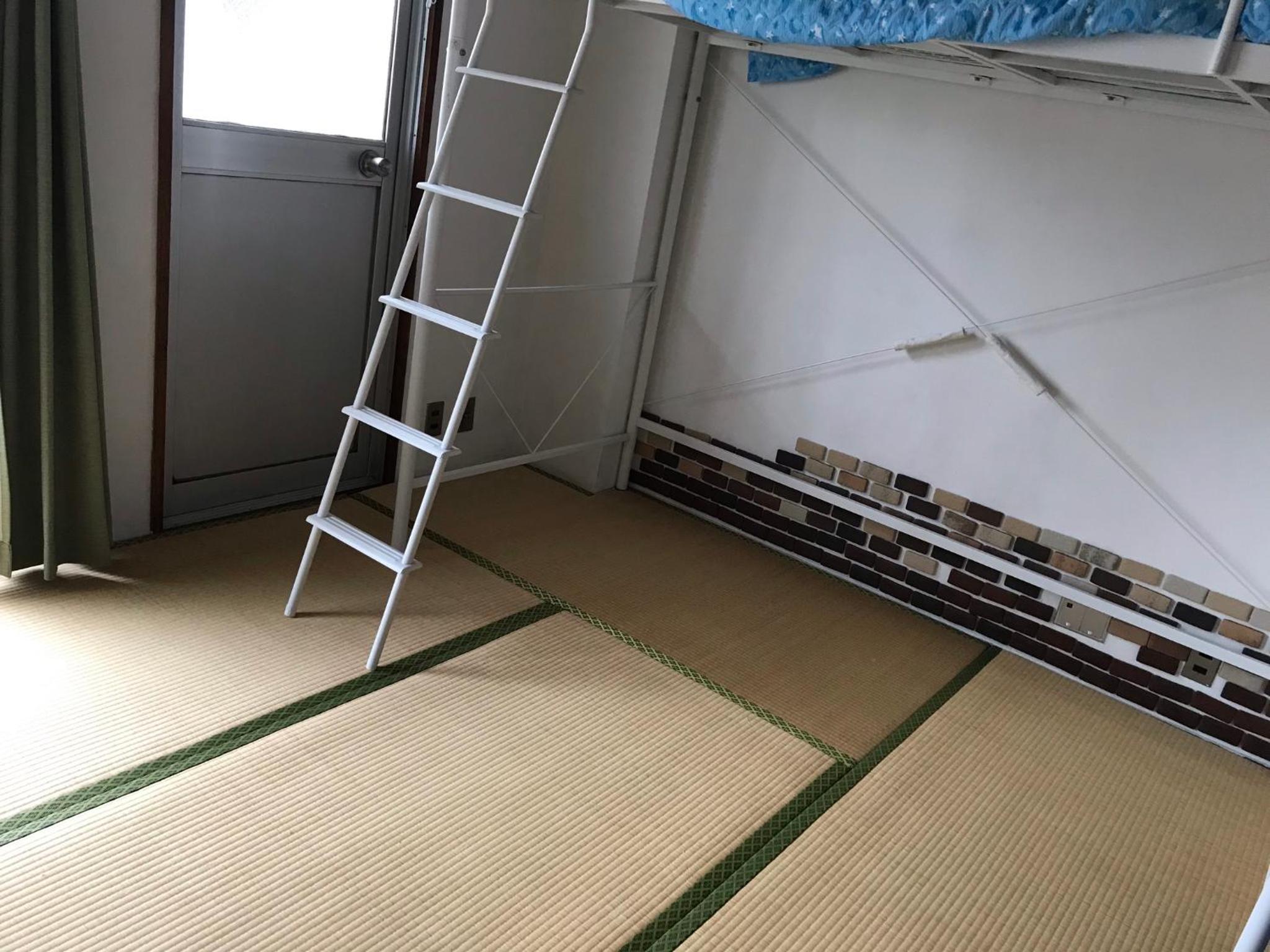 Three-Bedroom Apartment - Photo 5